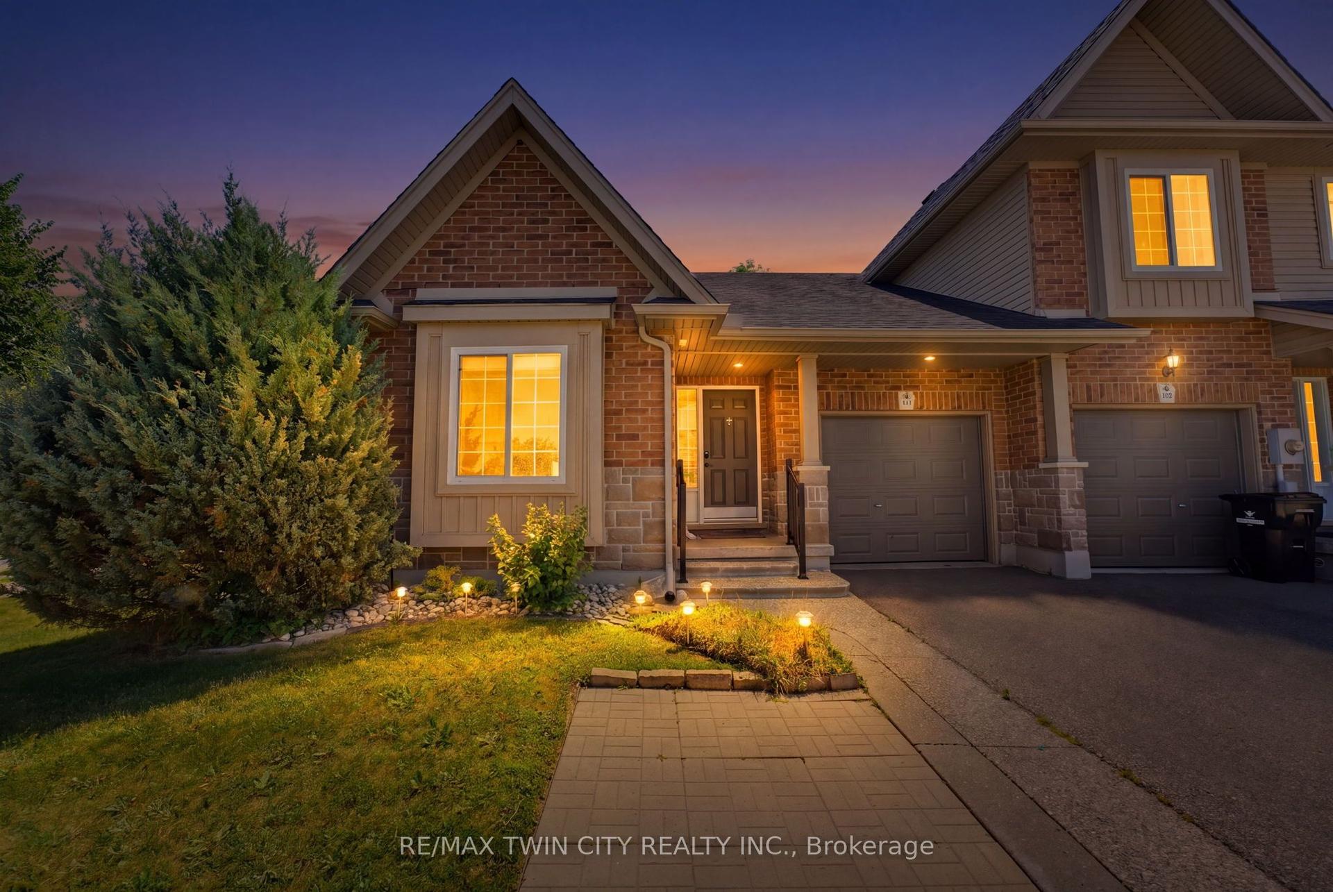 934 Zeller Crescent, Kitchener — Townhouse for sale, photo 1