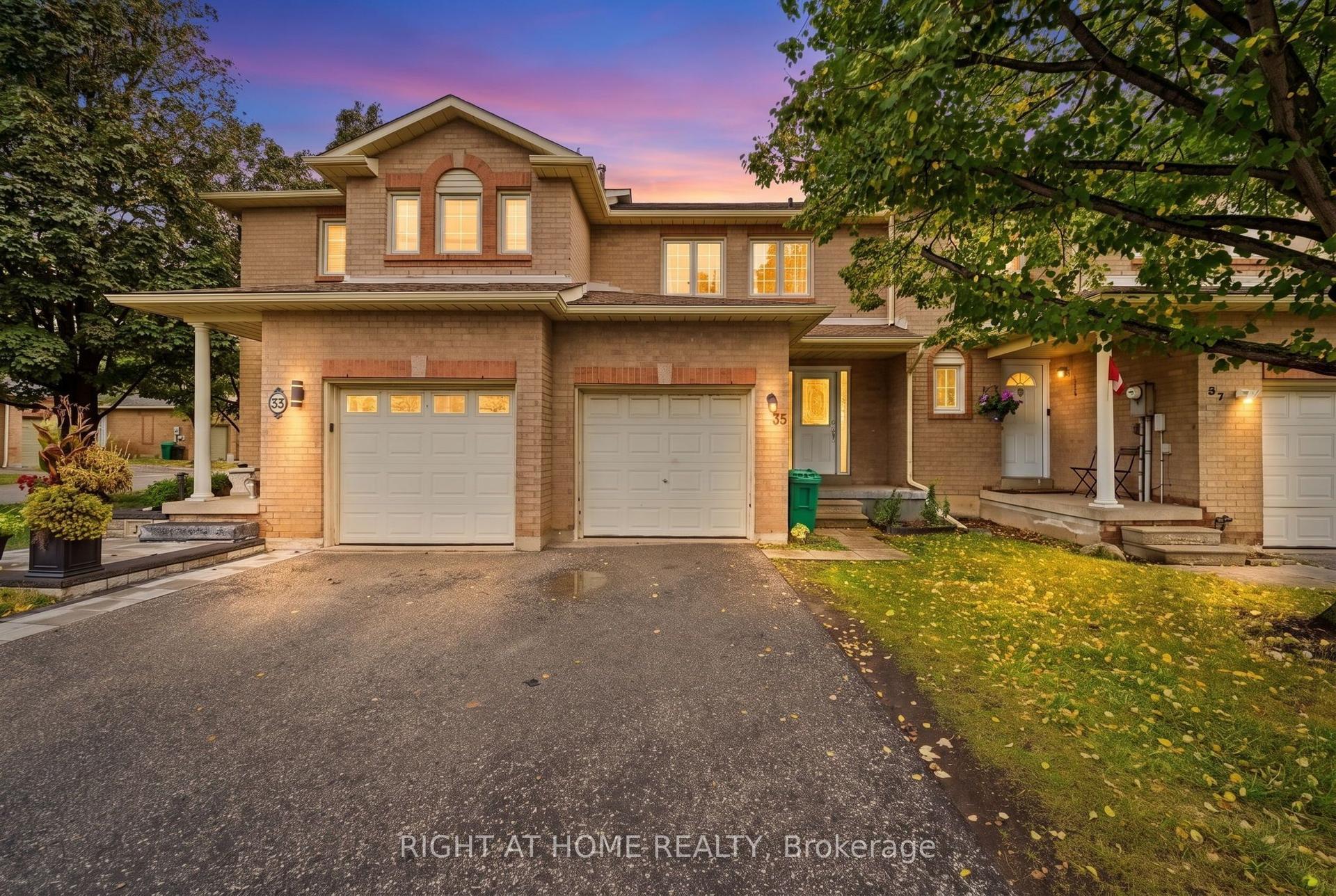 35 Chipstead Avenue 21 #21, Brampton — Condo Town for sale, photo 1