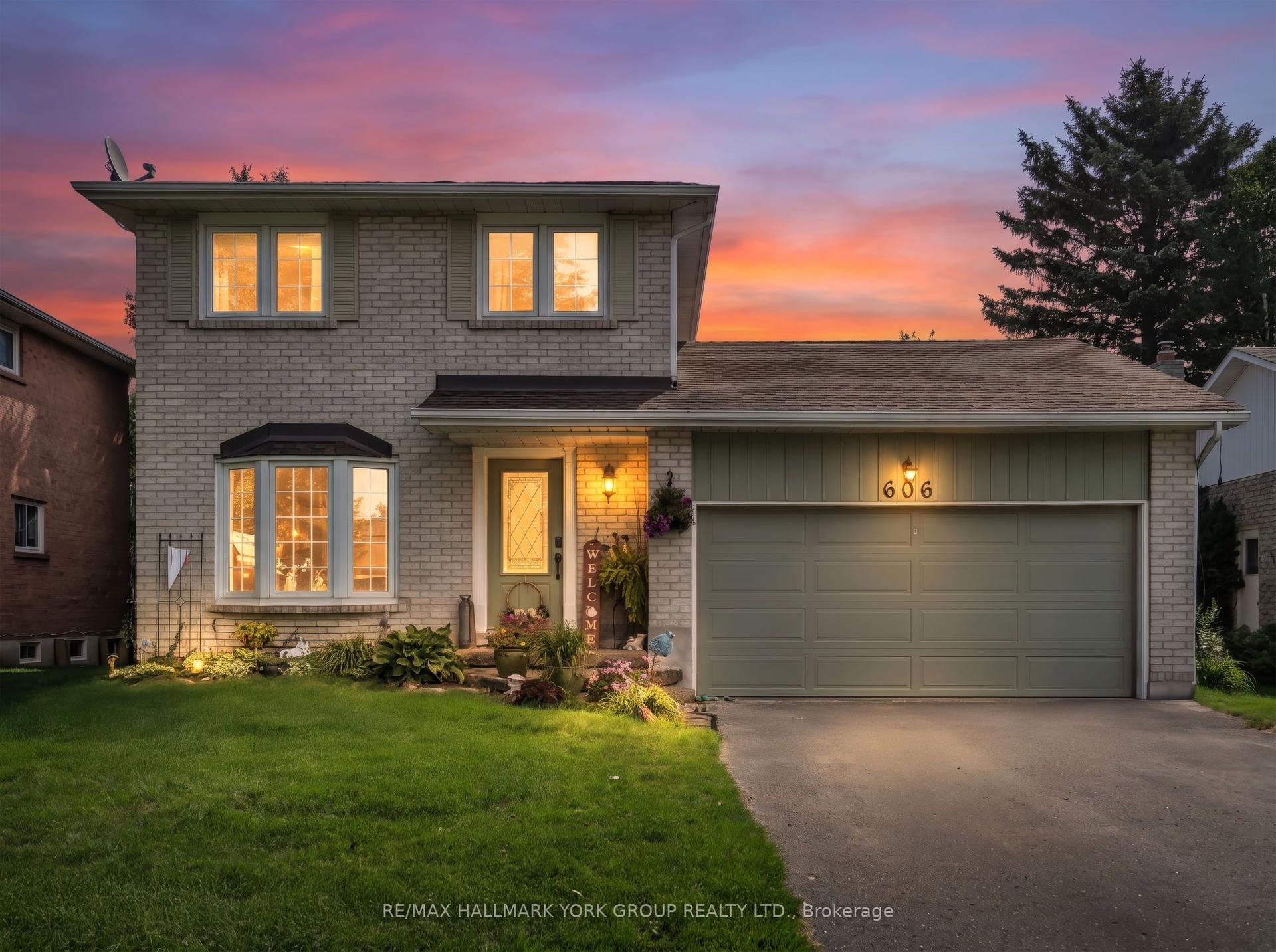 606 Haines Road, Newmarket — Detached for sale, photo 1
