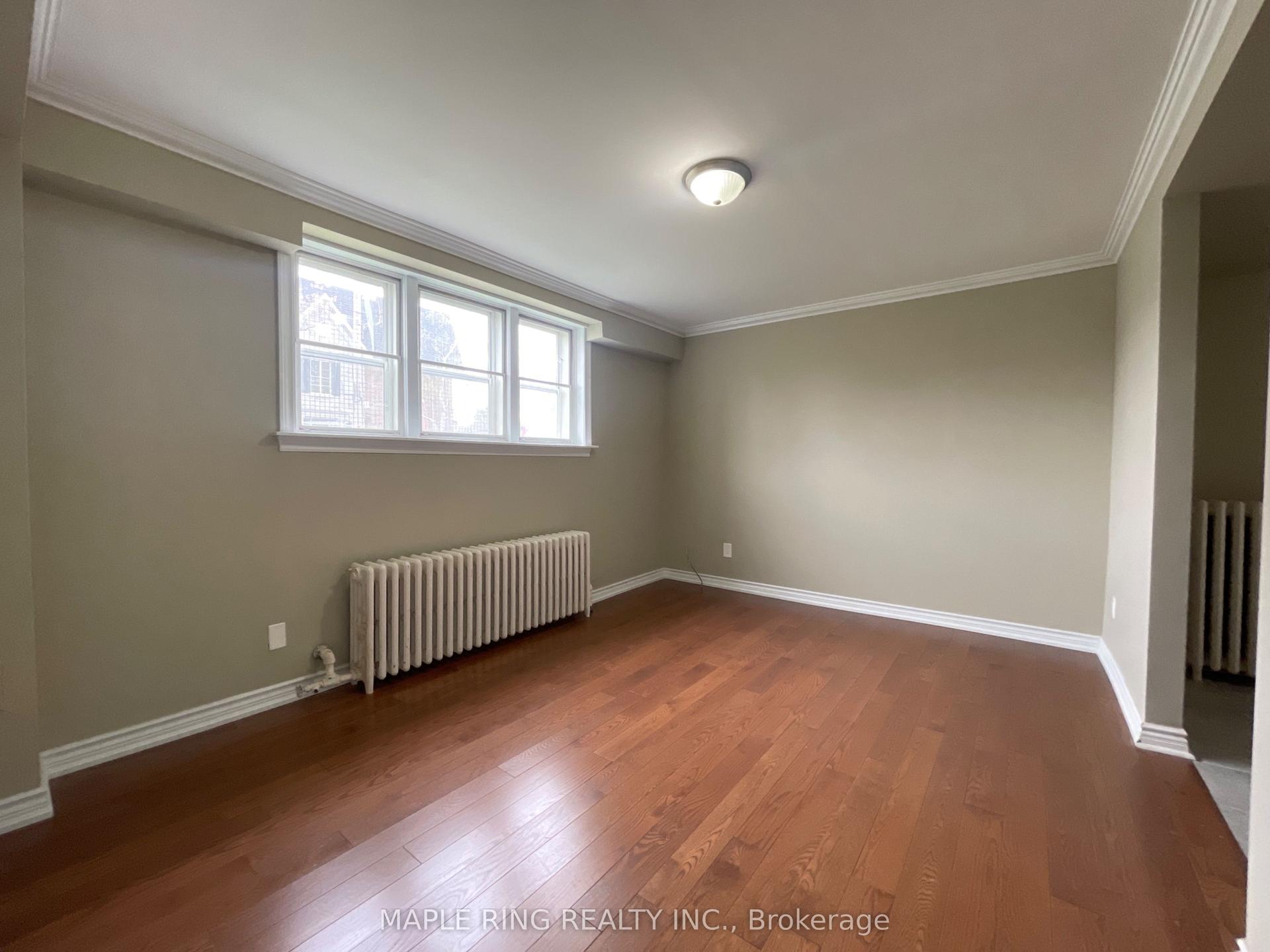 12 Dwight Avenue 6 #6, Toronto — Multiplex for lease, photo 1