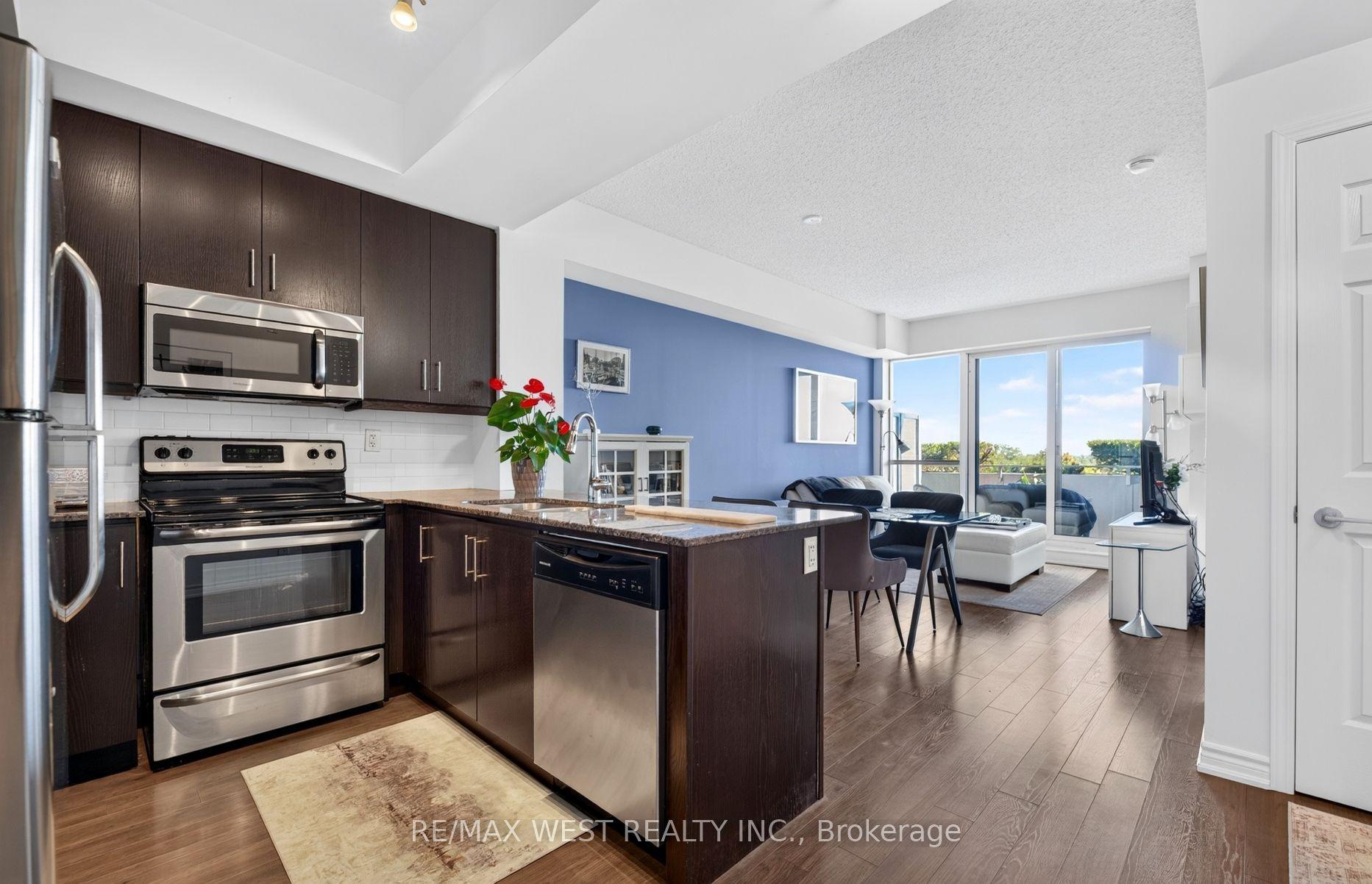 15 James Finlay Way 631 #631, Toronto — Condo for sale, photo 1