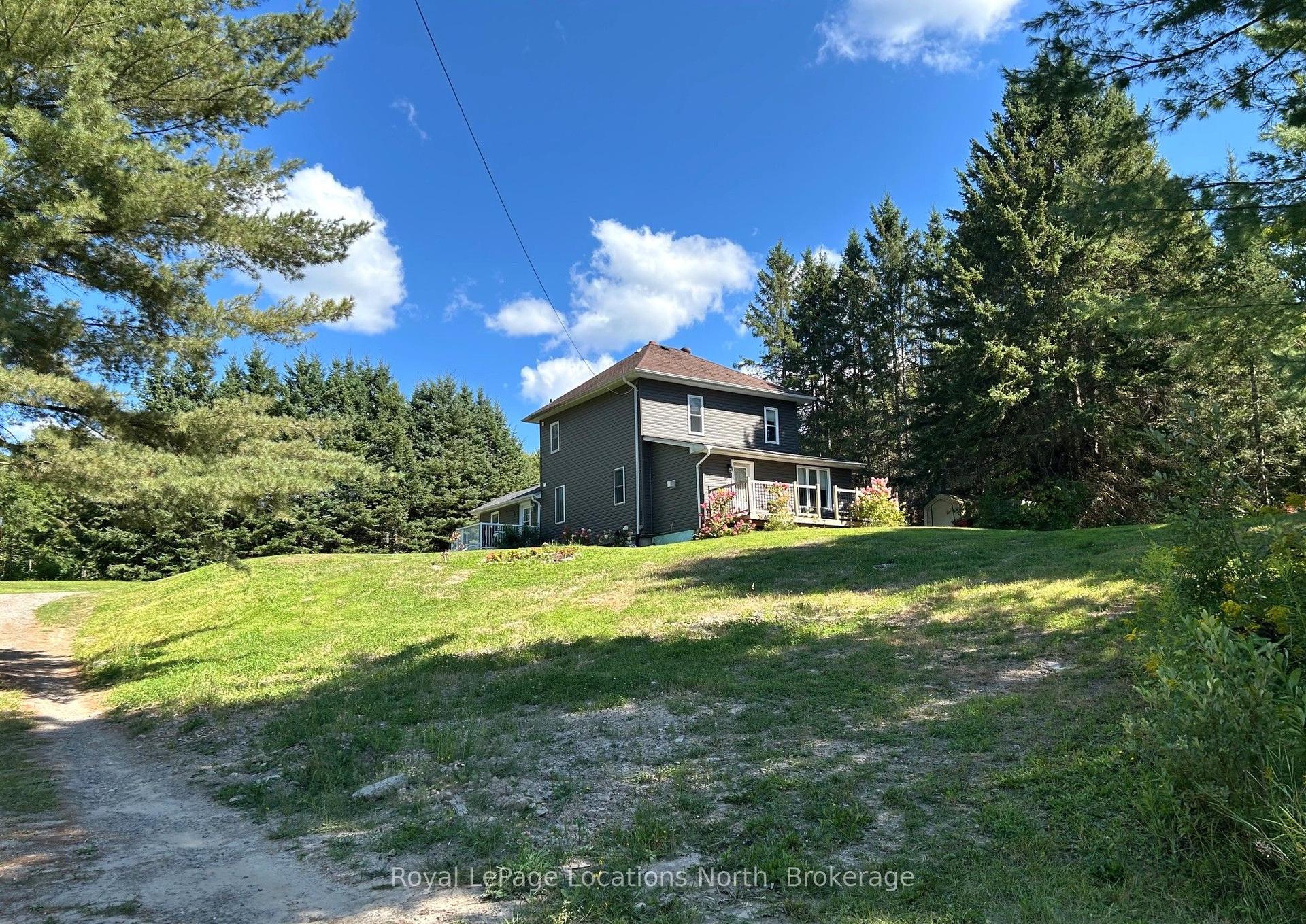 205 First Avenue, Armour — Detached for sale, photo 1