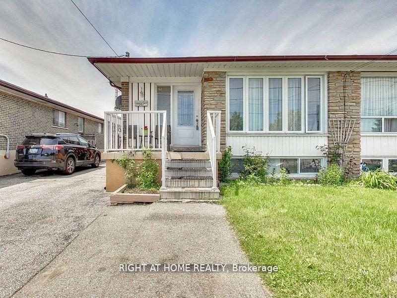 34 Goldsboro Road Main Floor #Main Floor, Toronto — Semi-Detached for lease, photo 1
