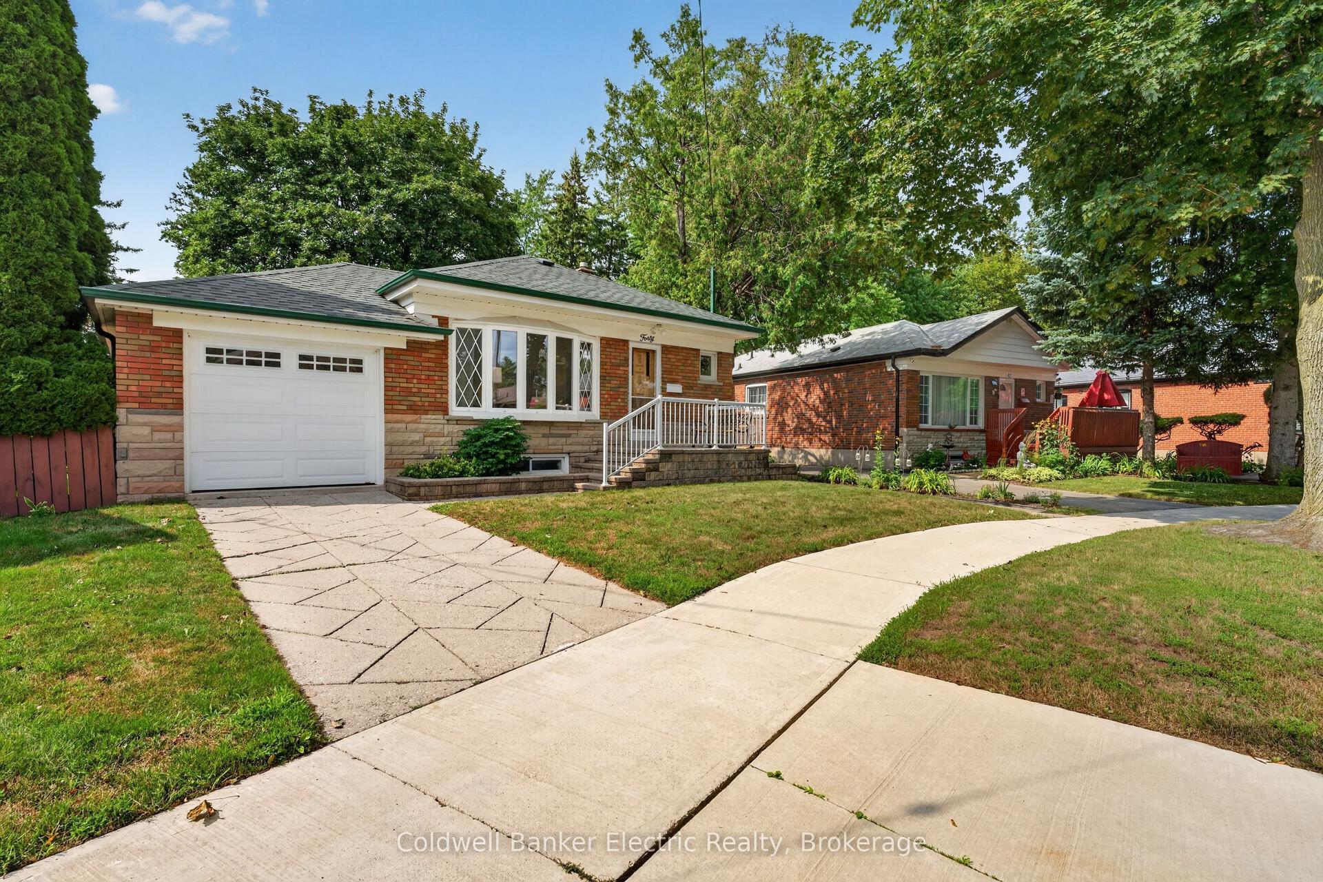 40 Wortham Drive, Toronto — Detached for sale, photo 1