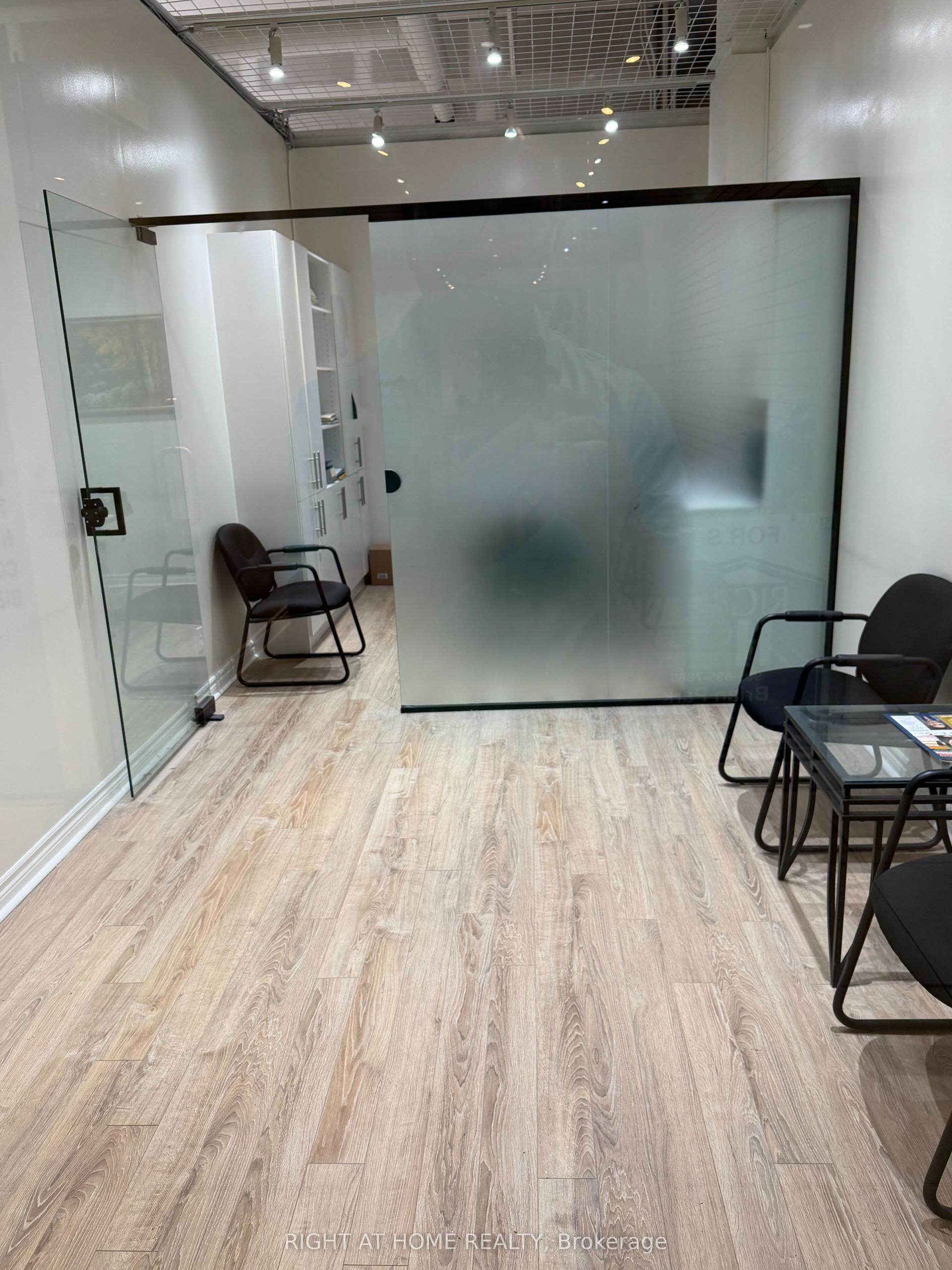 7181 E Yonge Street 174 #174, Markham — Commercial for sale, photo 1