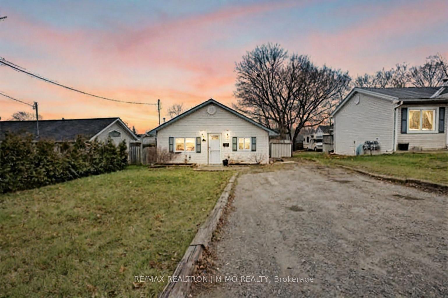 277 Pasadena Drive, Georgina — Detached for lease, photo 1