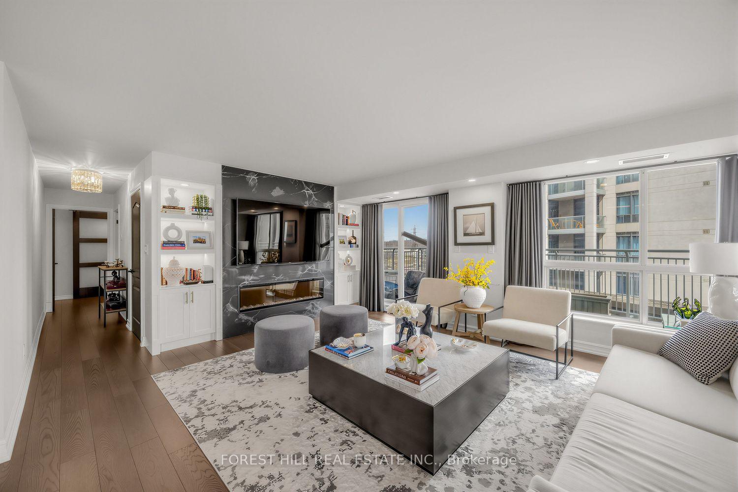 2111 Lake Shore Boulevard W 802 #802 — photo 1