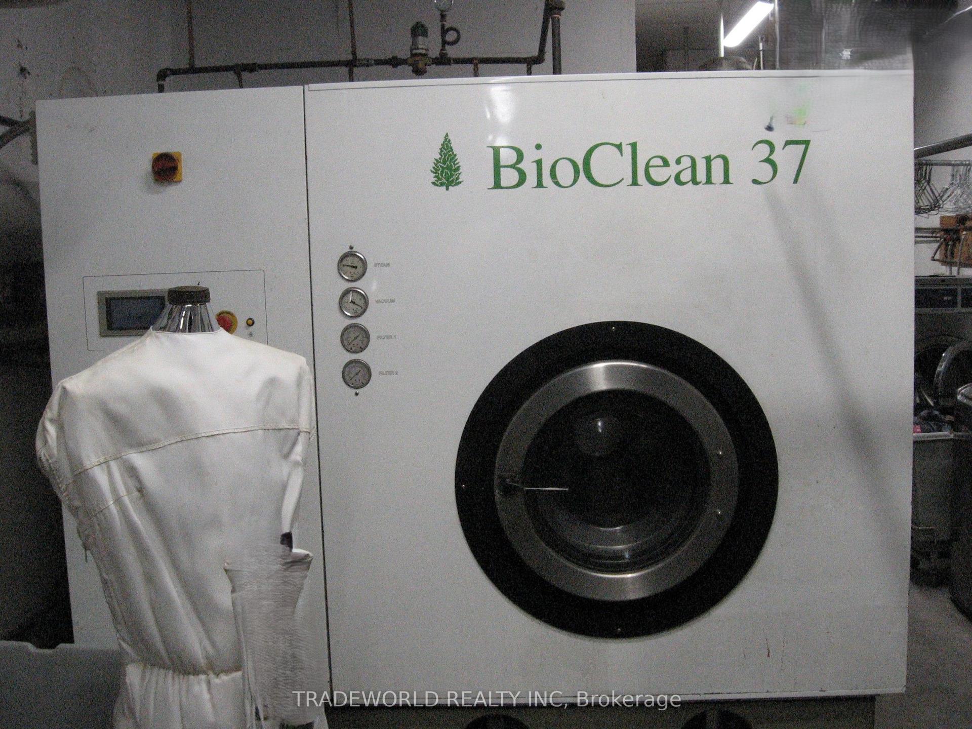 8100 Yonge Street 2B #2B — photo 1