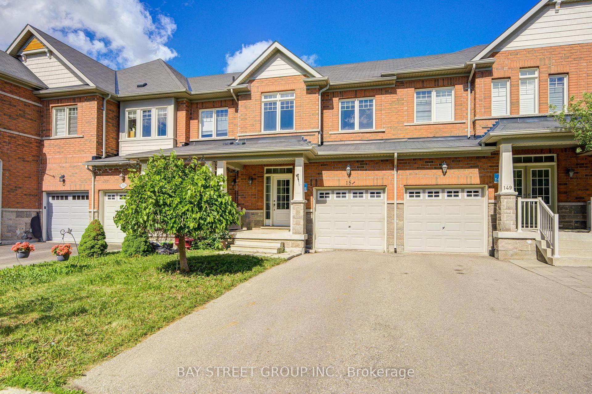 151 Windrow Street, Richmond Hill — Townhouse for sale, photo 1