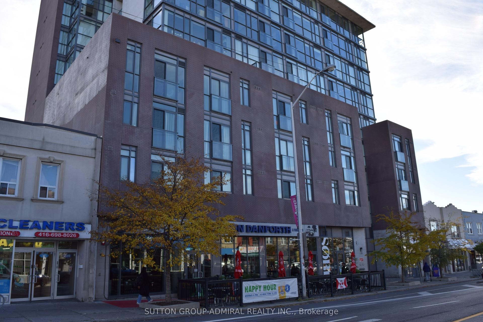 2055 Danforth Avenue Unit# 411 #Unit# 411, Toronto — Condo for sale, photo 1