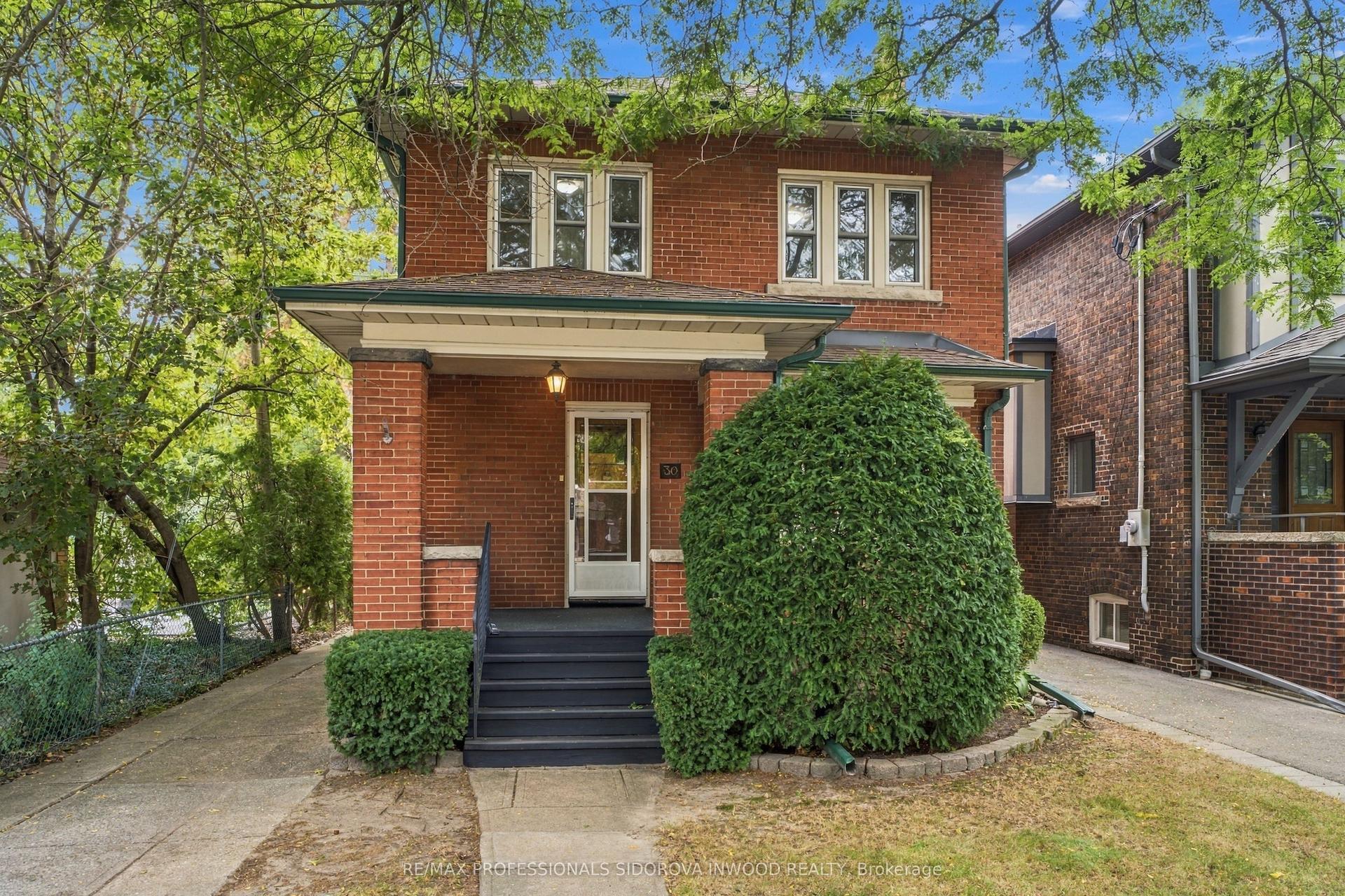 30 Brumell Avenue, Toronto — Detached for sale, photo 1