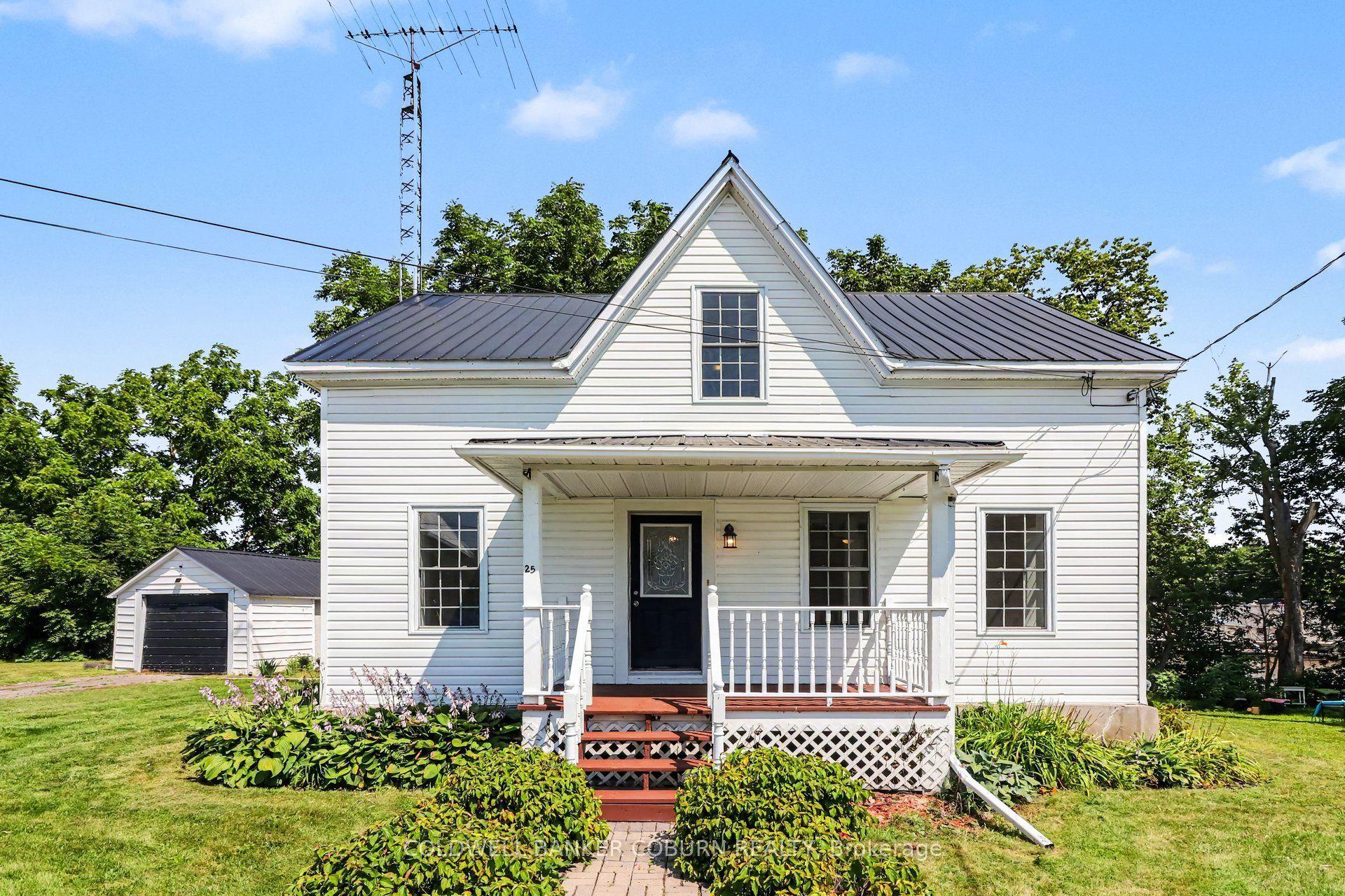 25 Mill Street, North Dundas — Detached for sale, photo 1