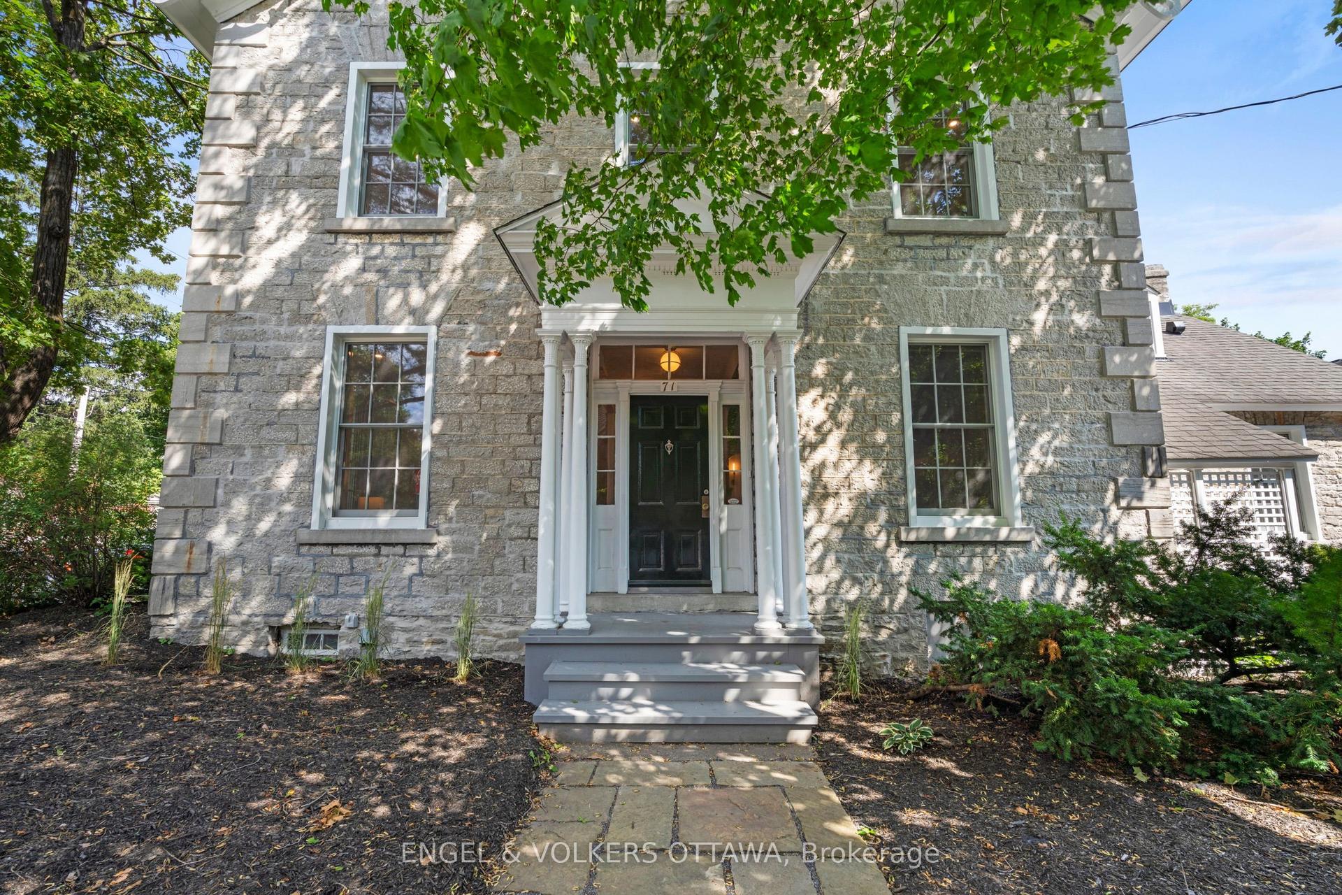 71 Thomas Street, New Edinburgh - Lindenlea — Semi-Detached for lease, photo 1