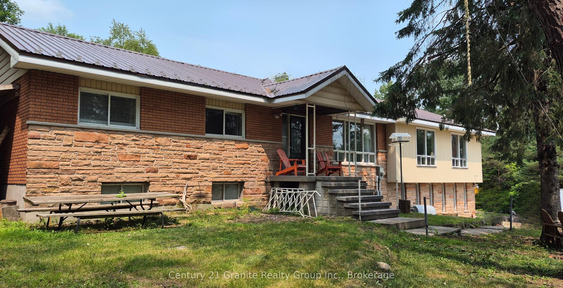 3985 Loop Road A #A, Dysart et al — Detached for lease, photo 1