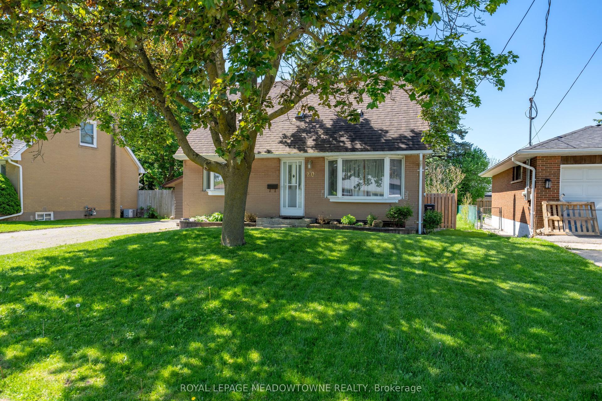 20 Delrex Boulevard — photo 1