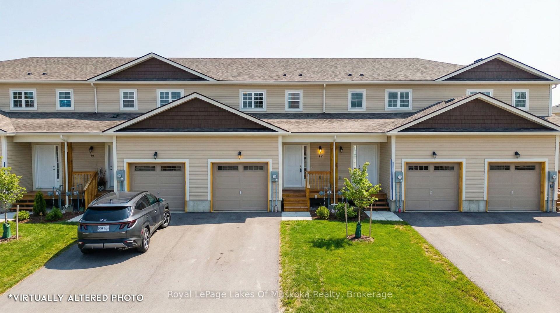 17 MCCONNELL Crescent, Bracebridge — Townhouse for sale, photo 1