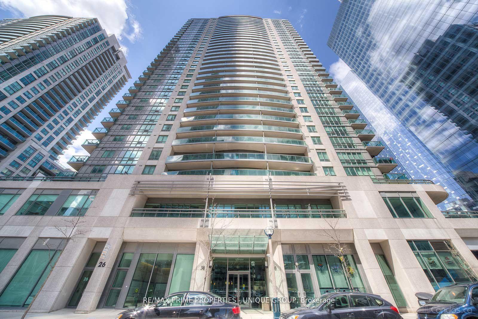 30 Grand Trunk Crescent 1906 #1906, Toronto — Condo for lease, photo 1
