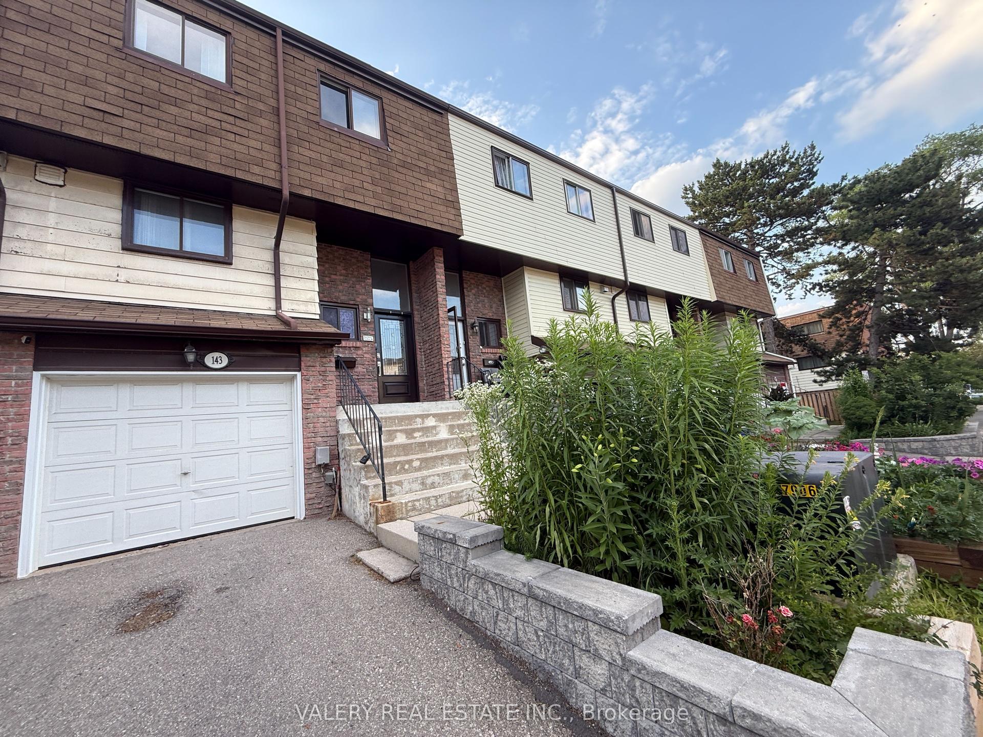 180 Mississauga Valley Boulevard 143A #143A — photo 1