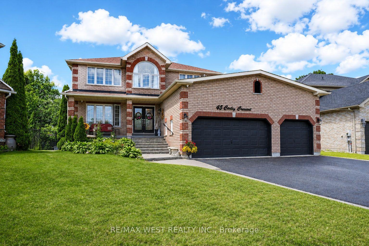 45 Carley Crescent, Barrie — Detached for sale, photo 1