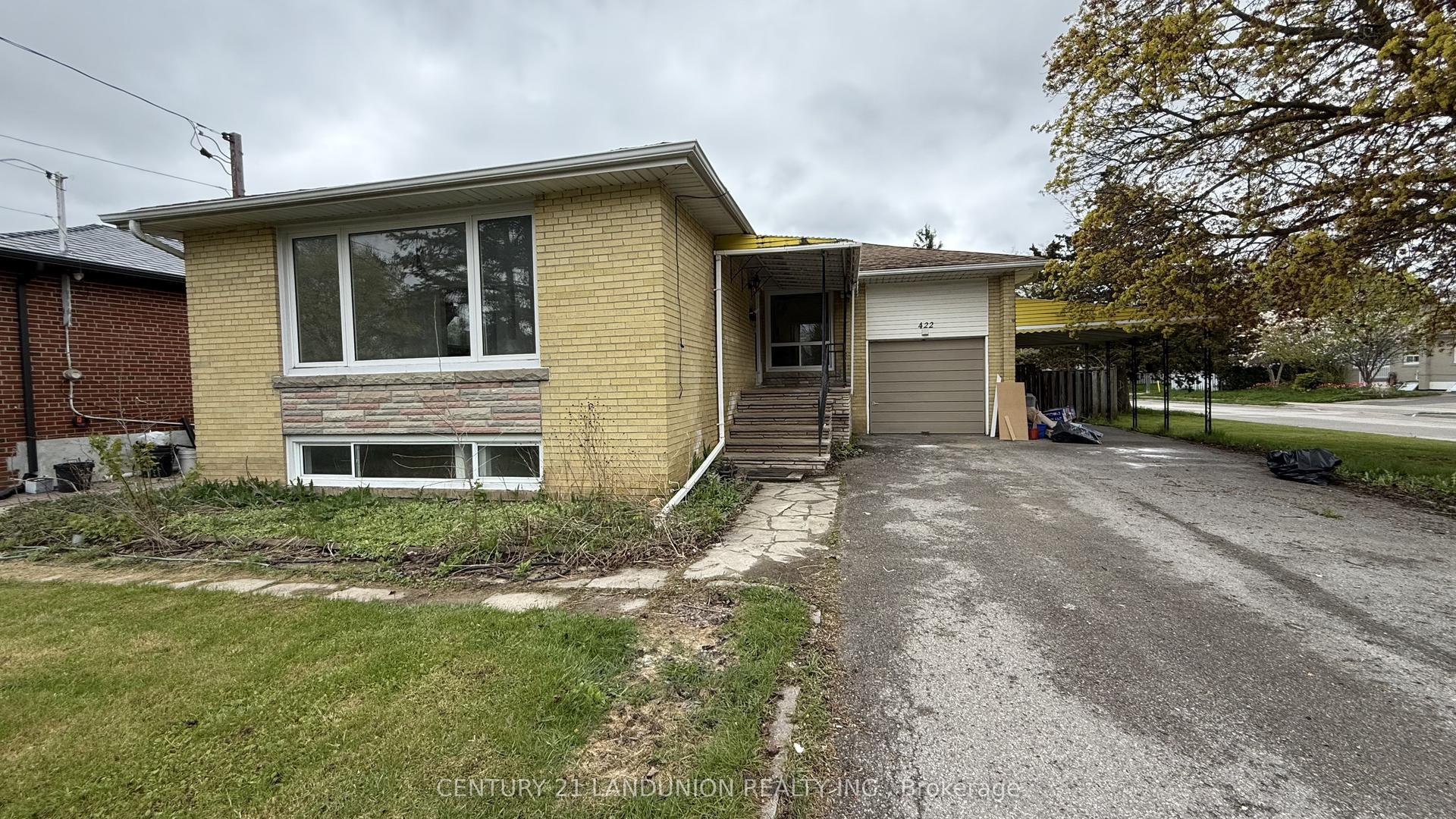 422 Lynett Crescent — photo 1