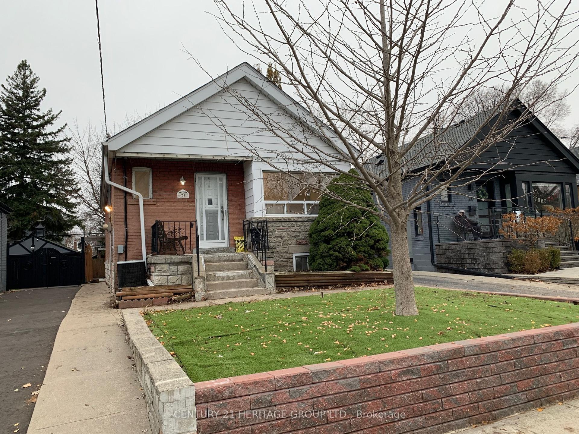 24 Hutton Avenue — photo 1