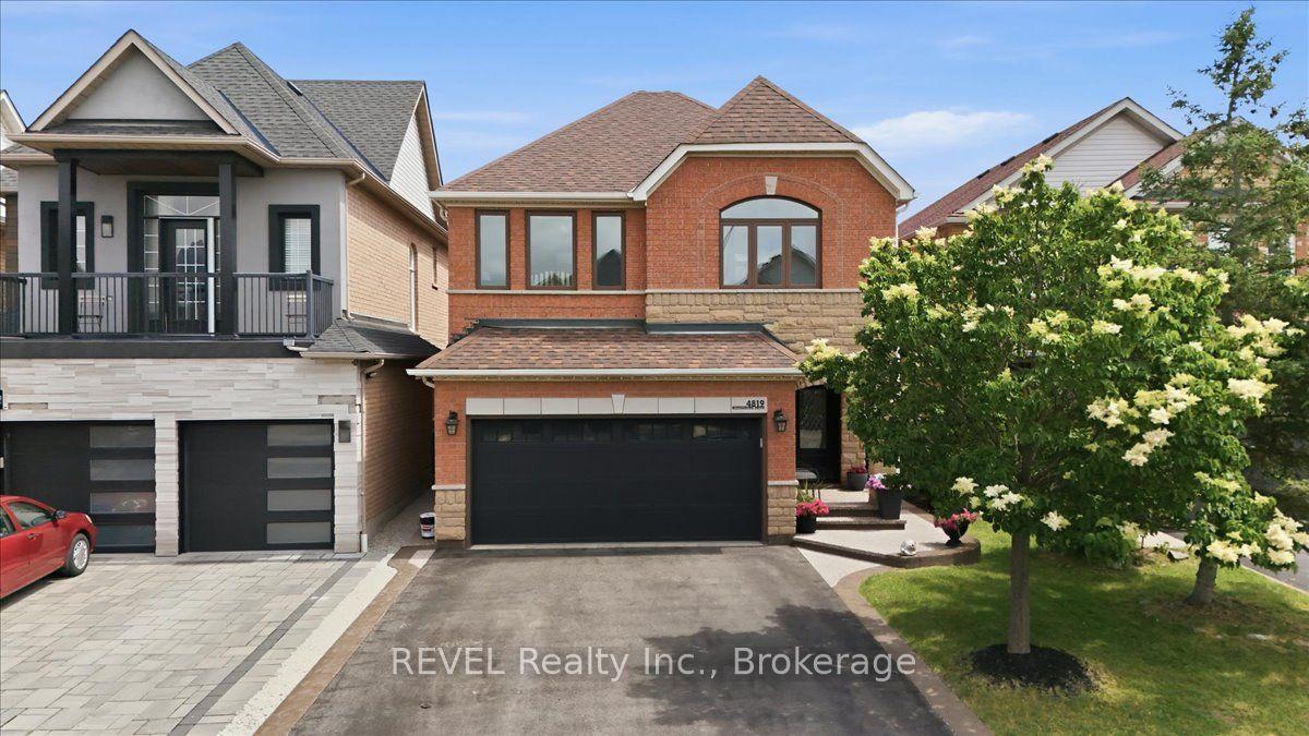 4819 Bloomburg Drive — photo 1