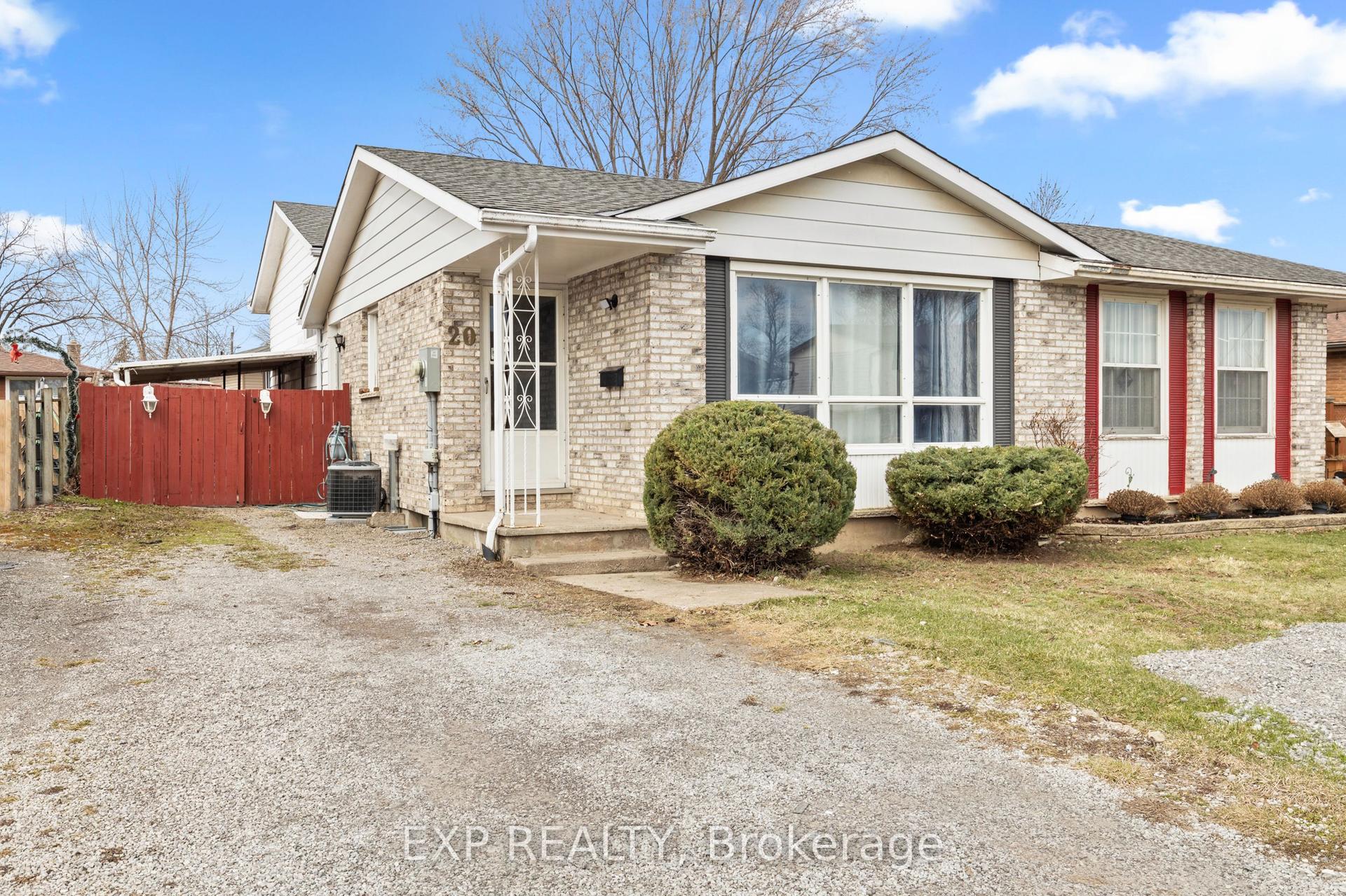 20 Canterbury Drive, St. Catharines — Semi-Detached for sale, photo 1