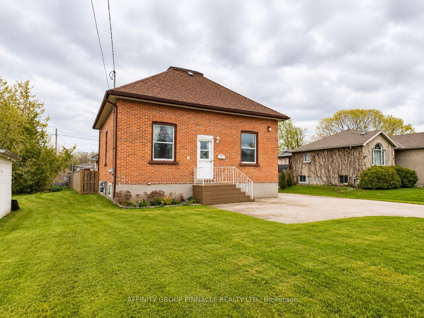 170 Queen Street, Kawartha Lakes — Detached for sale, photo 1