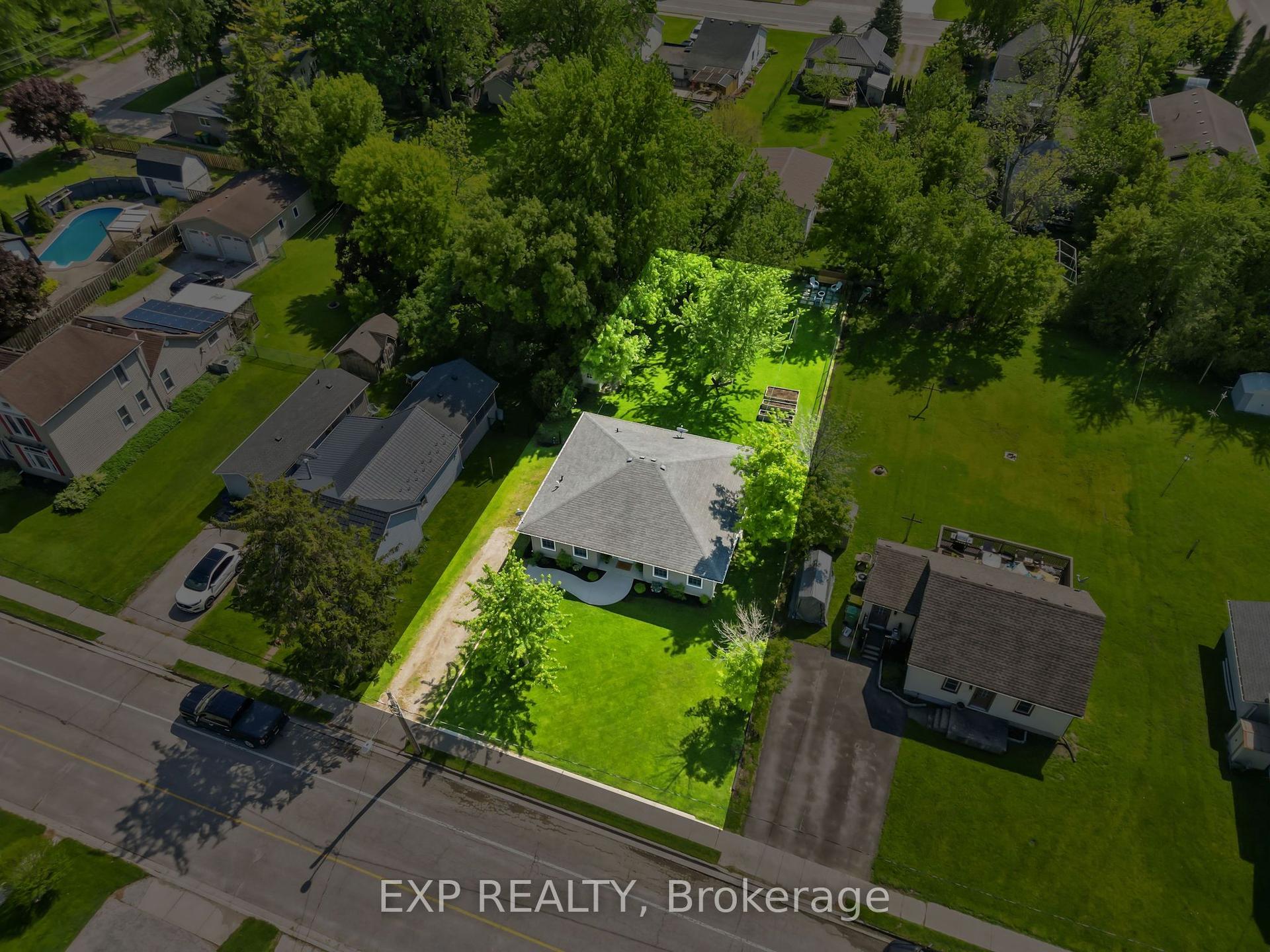 150 O'Mara Street, Southwest Middlesex — Detached for sale, photo 1