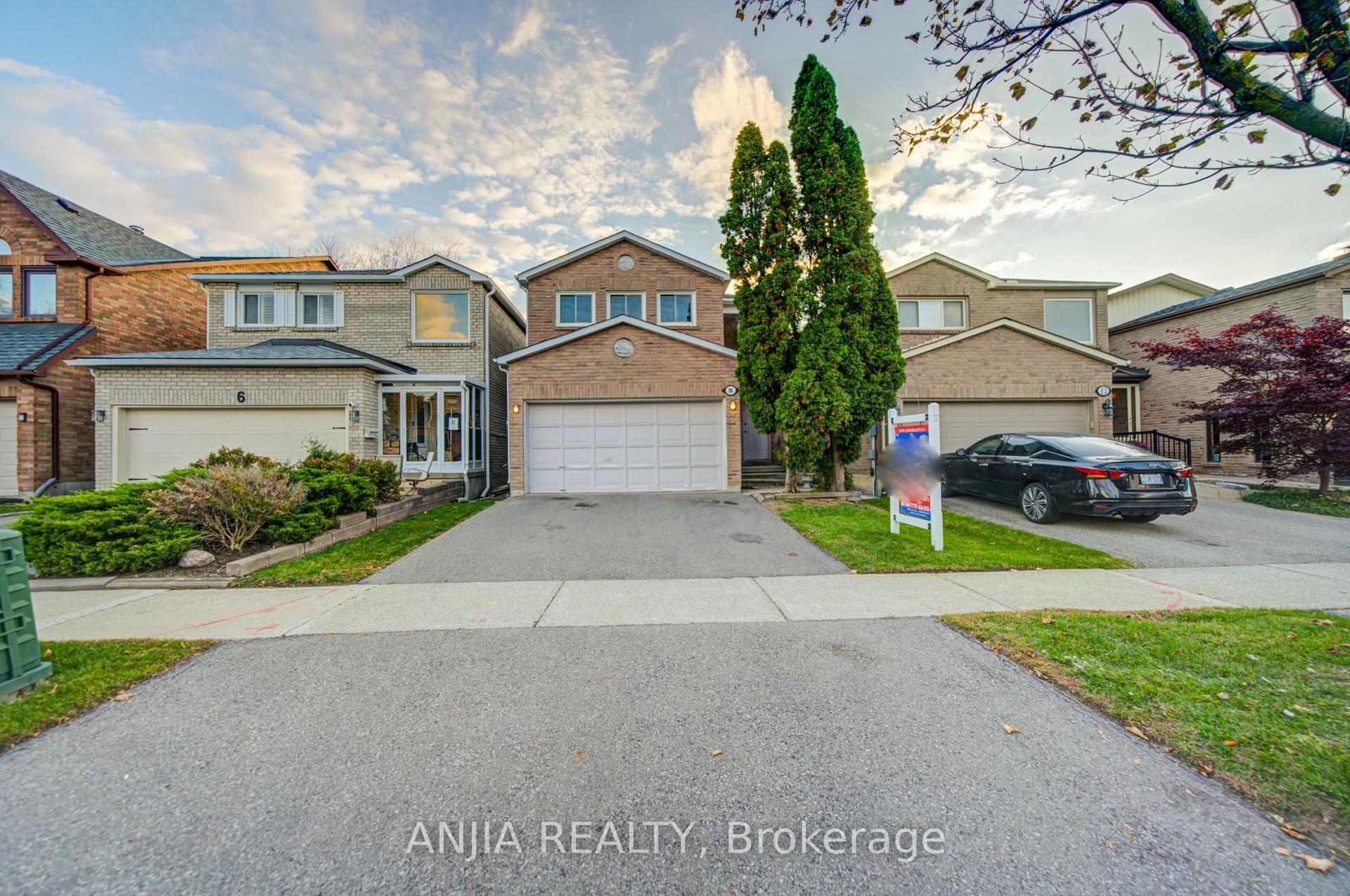 8 Millcroft Way, Vaughan — Detached for sale, photo 1