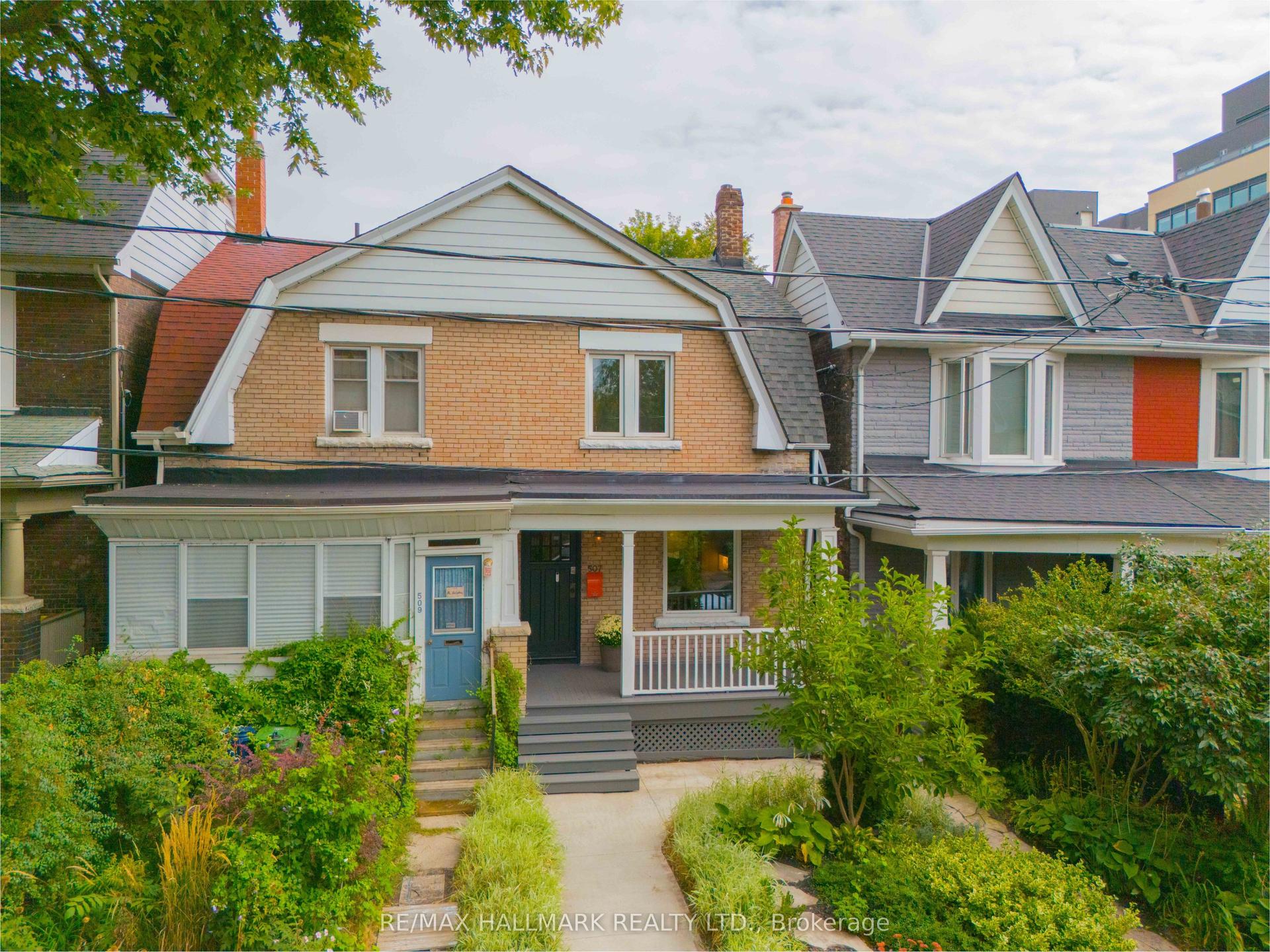 507 Logan Avenue, Toronto — Semi-Detached for sale, photo 1