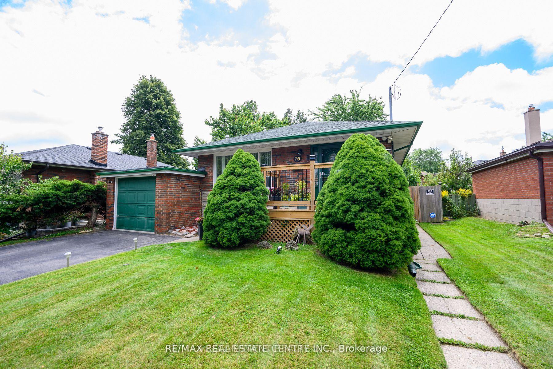 79 Chandler Drive, Toronto — Detached for lease, photo 1