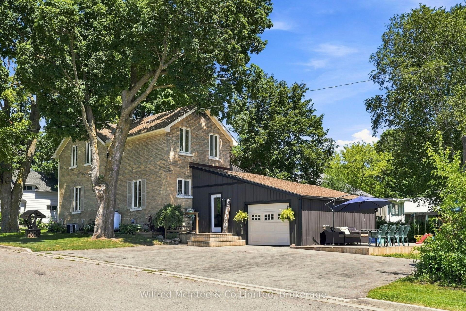27 5th Street NW, Arran-Elderslie — Detached for sale, photo 1