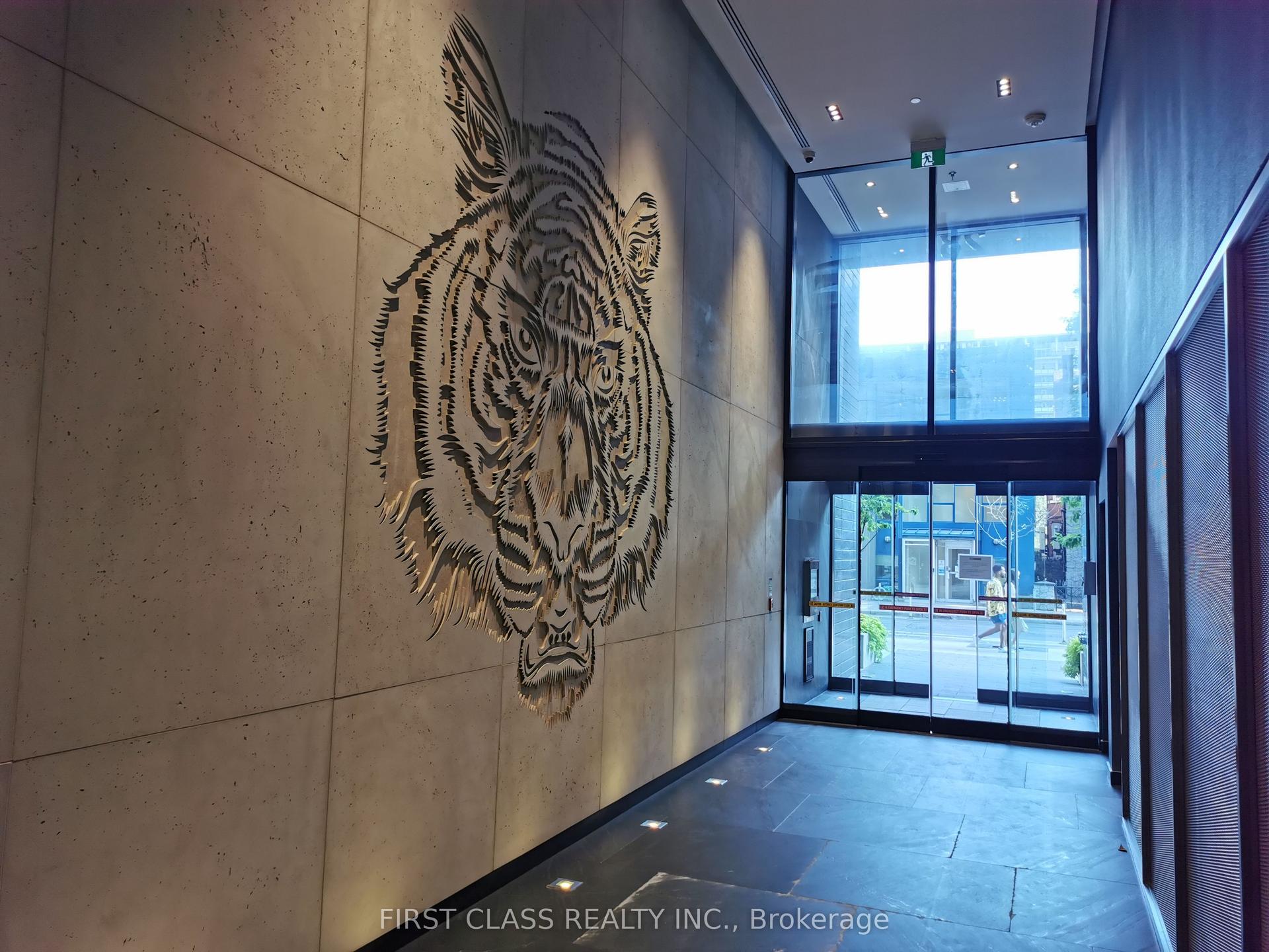 28 Wellesley Street E 3504 #3504, Toronto — Condo for lease, photo 1