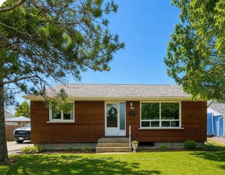 45 Dingwall Parkway, Dryden — Detached for sale, photo 1