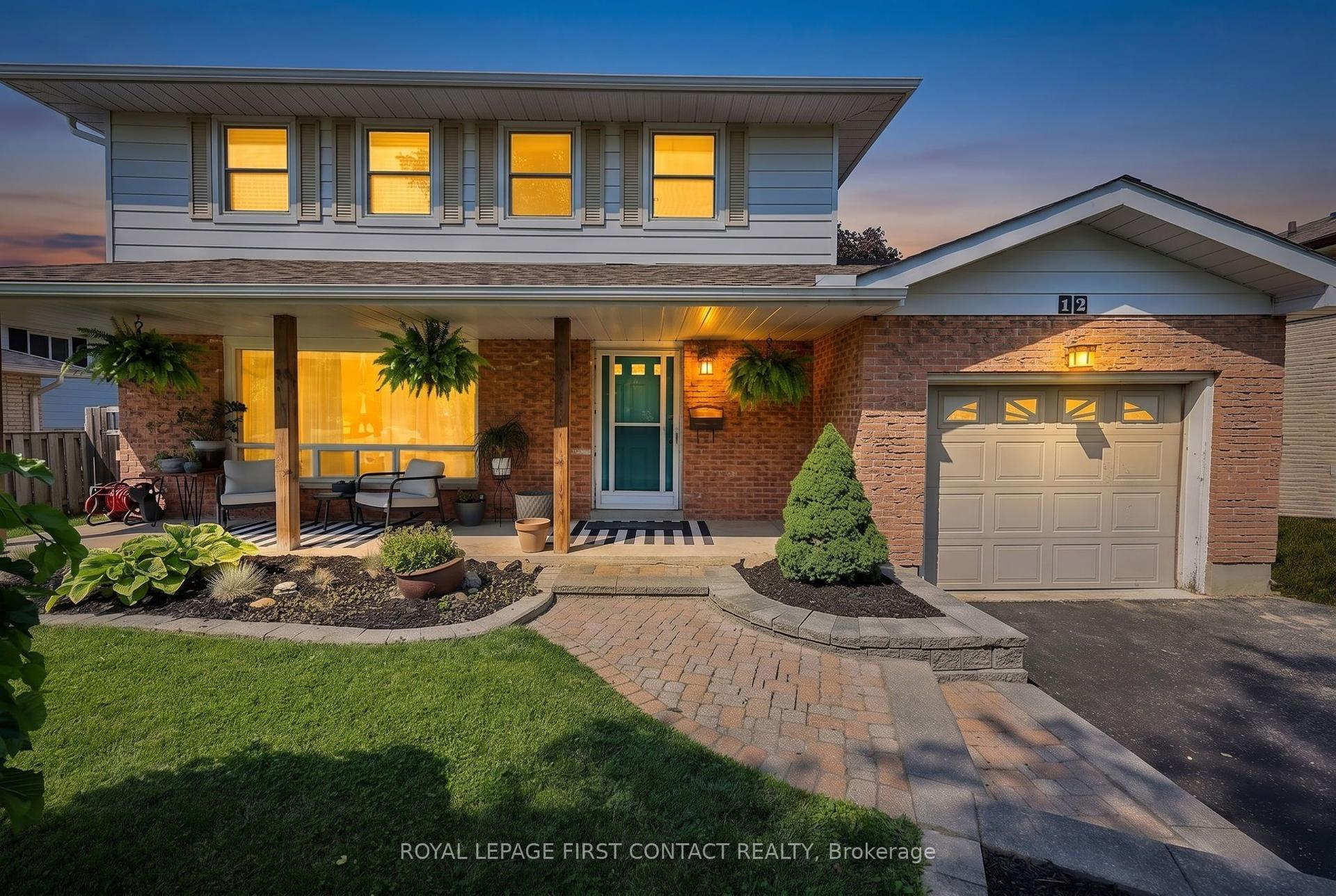 12 Davies Crescent, Barrie — Detached for sale, photo 1