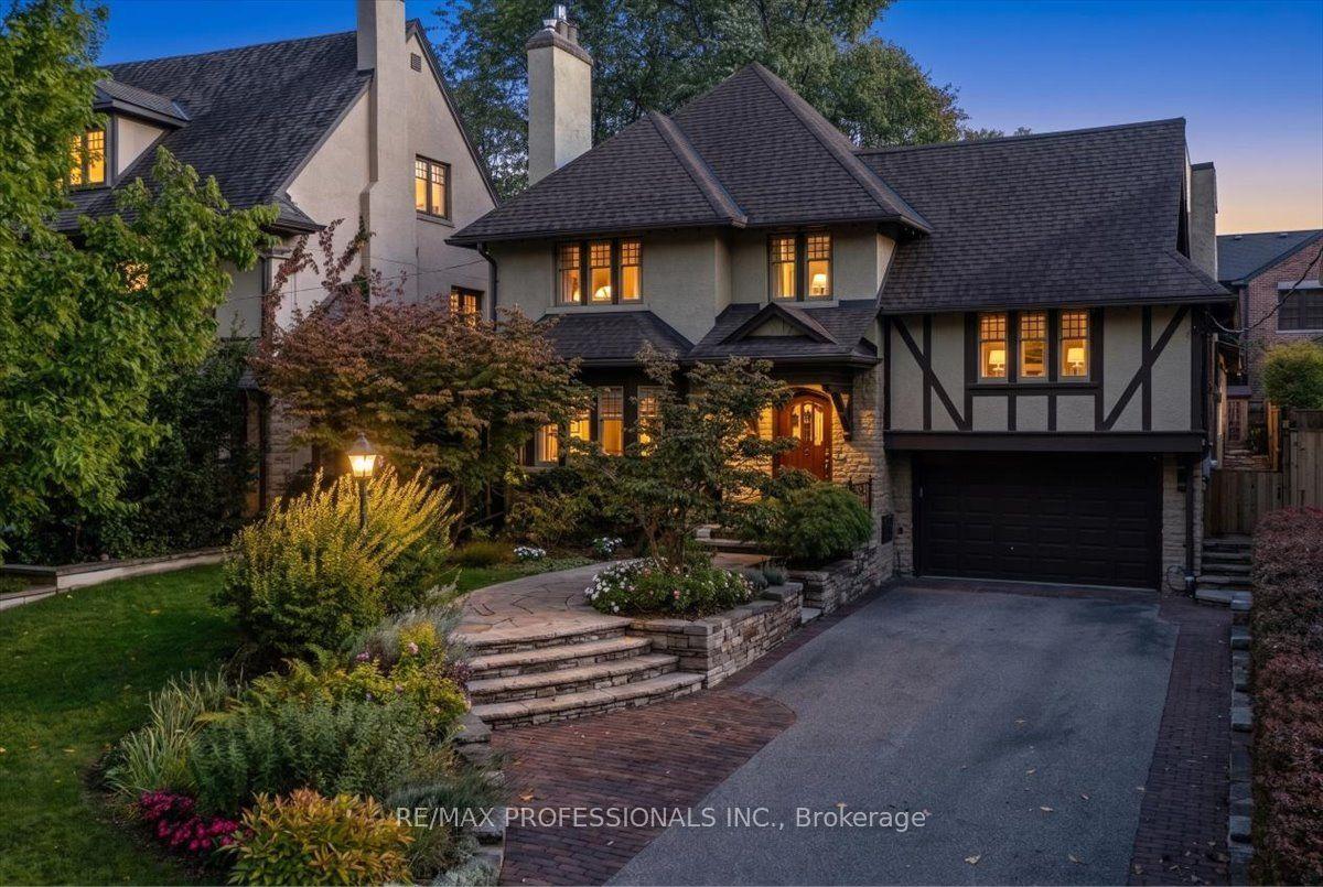 17 King Georges Road, Toronto — Detached for sale, photo 1