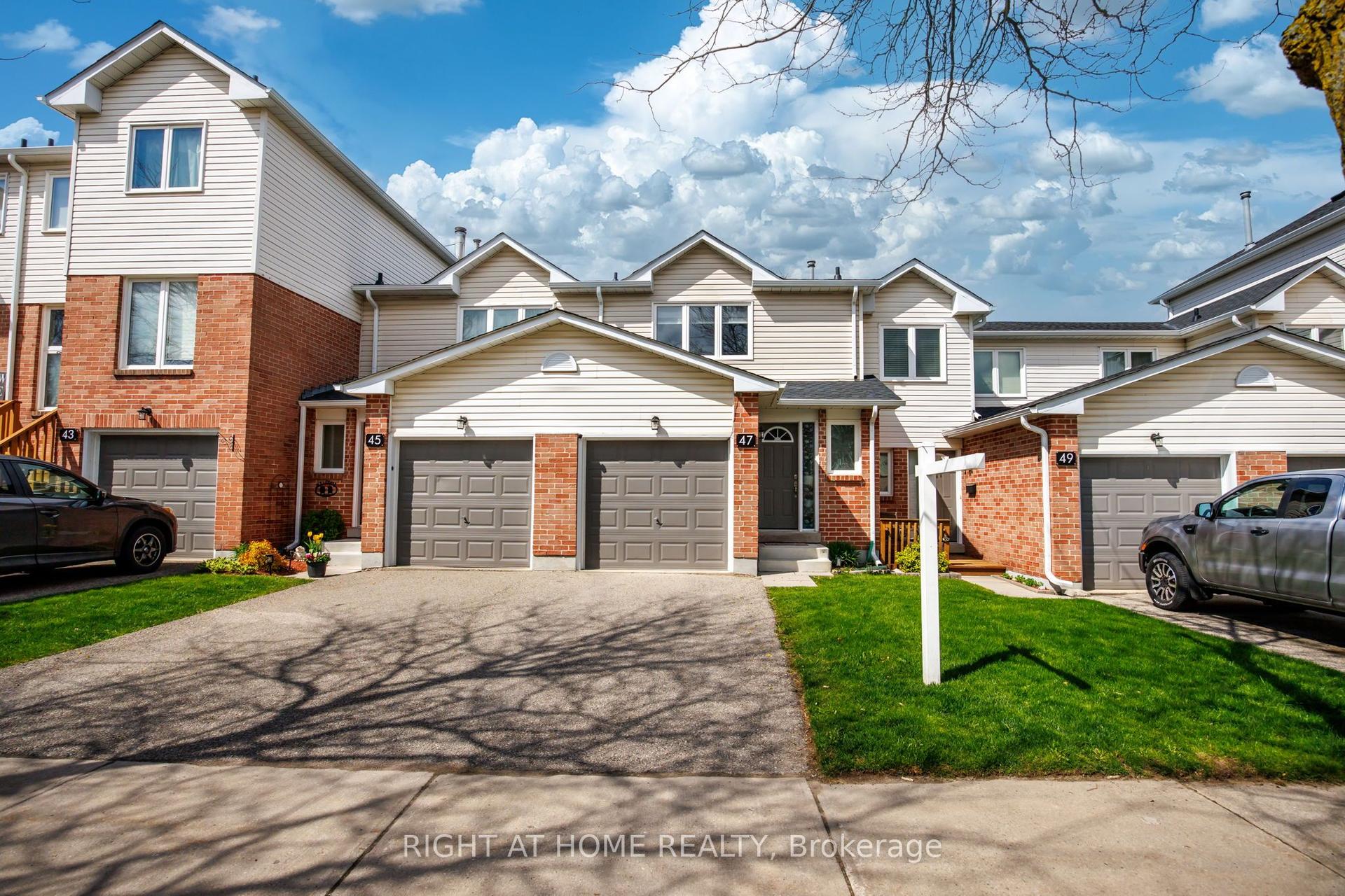 47 Stewart Maclaren Road 74 #74 — photo 1