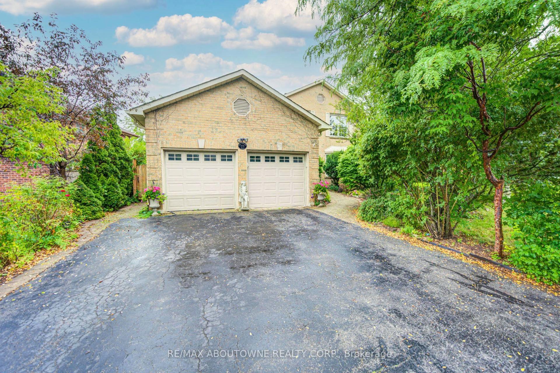 1156 Old Colony Road Lower #Lower, Oakville — Detached for lease, photo 1