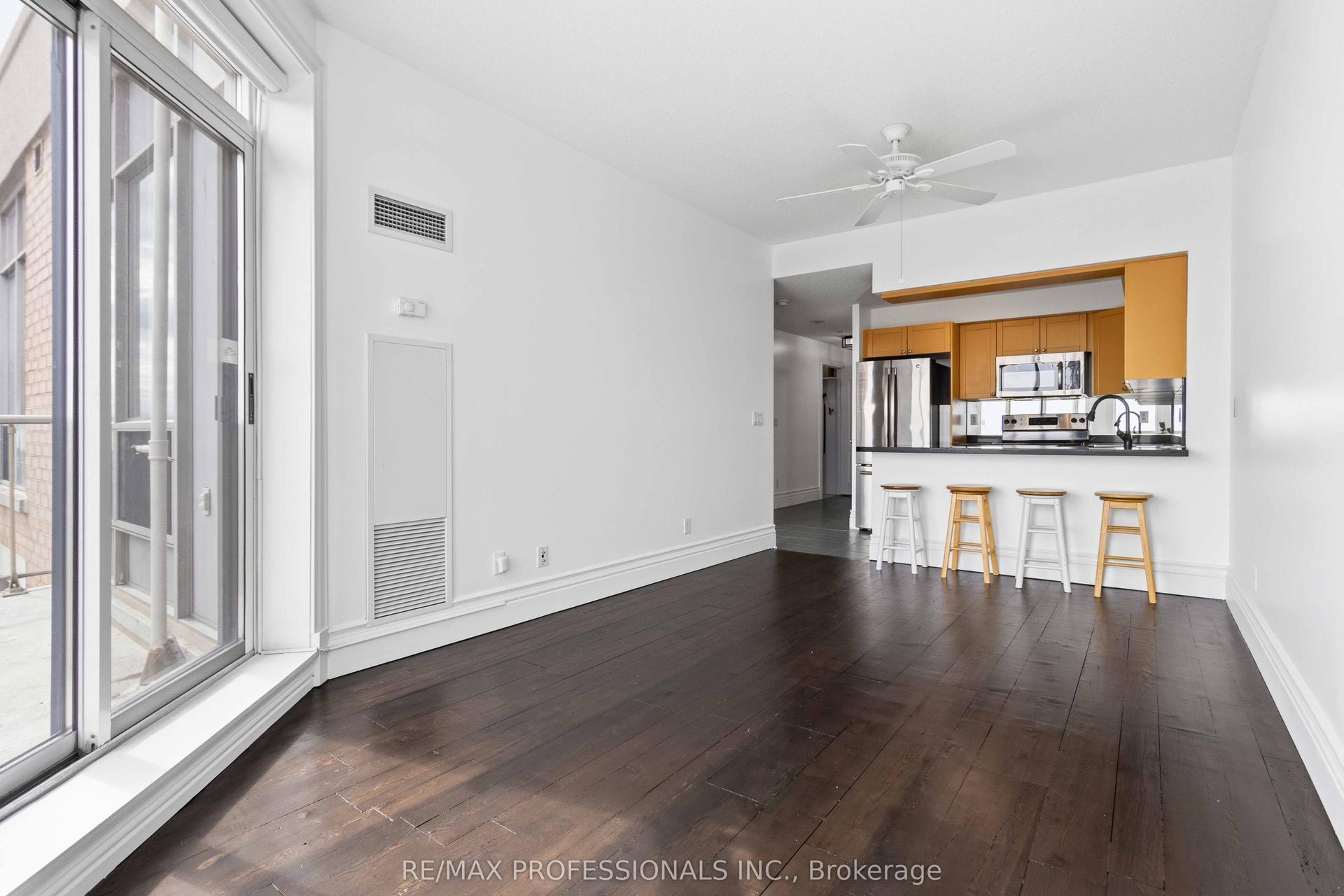 1150 Parkwest Place PH07 #PH07 — photo 1