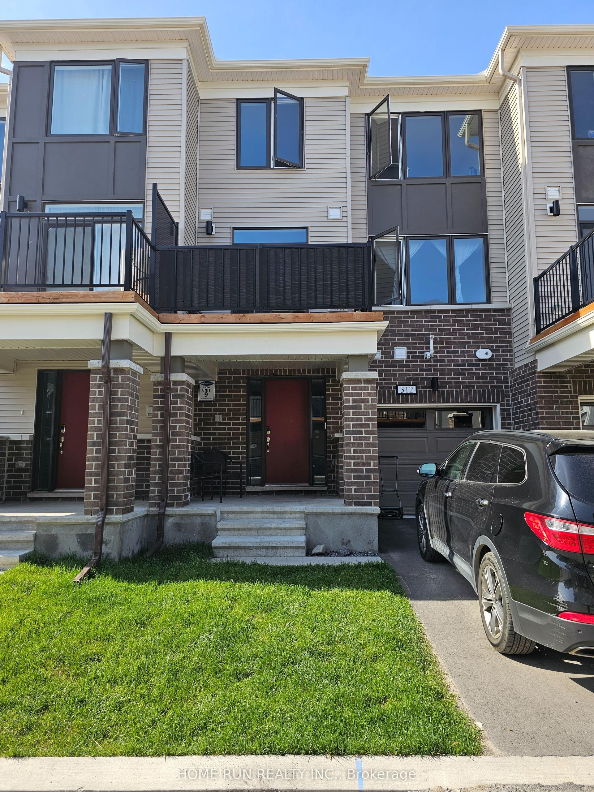 312 Parallax Private, Barrhaven — Townhouse for sale, photo 1