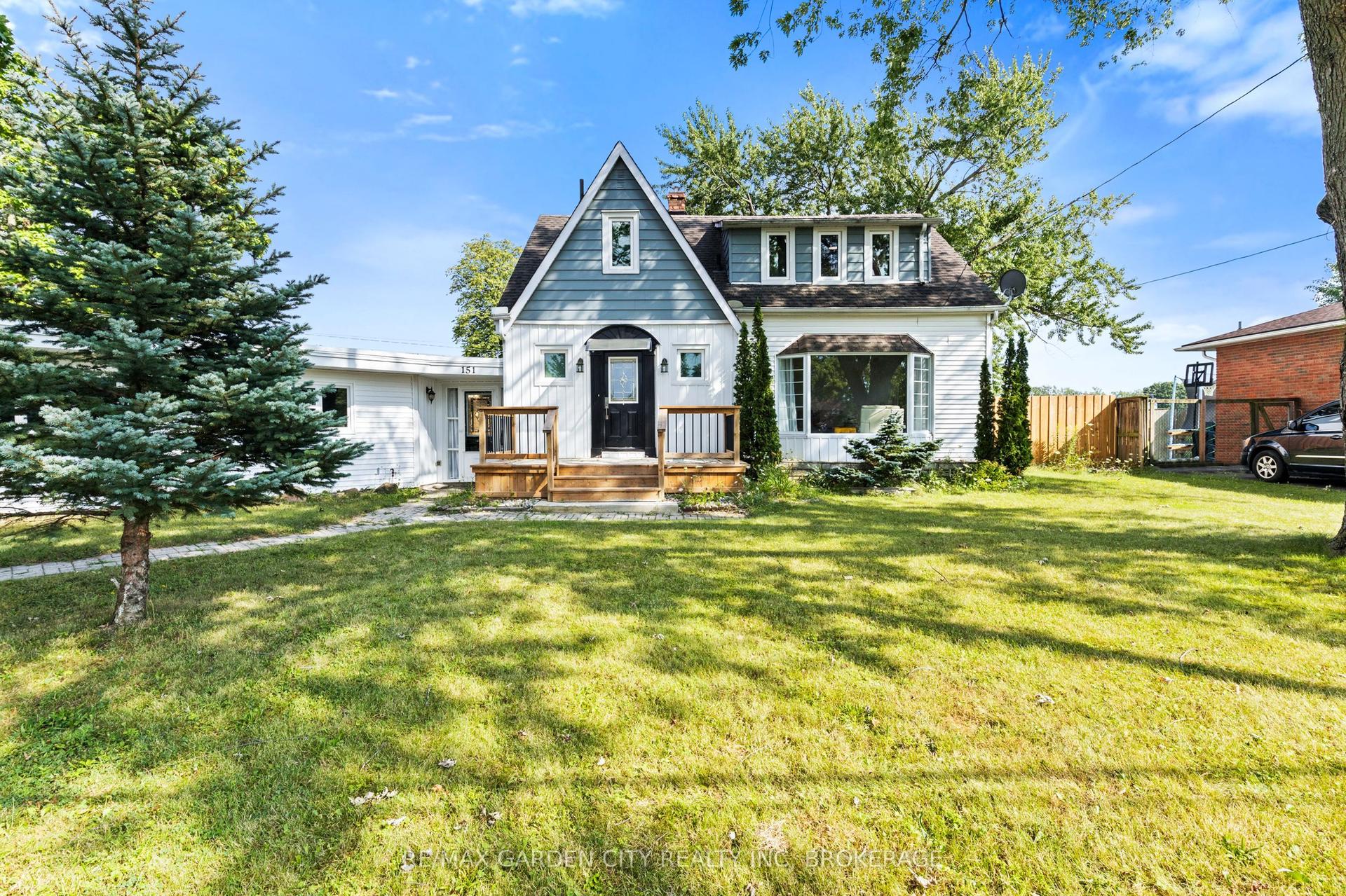 151 St George Street, Welland — Detached for sale, photo 1