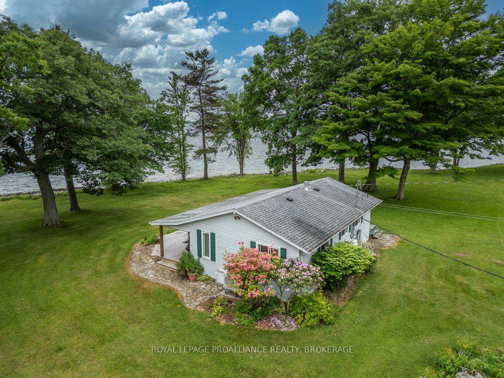 27 Berry Lane — photo 1