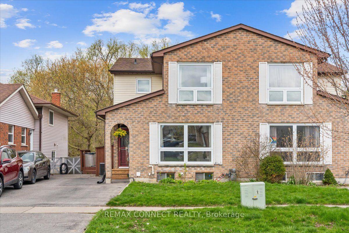 112 Londonderry Street — photo 1
