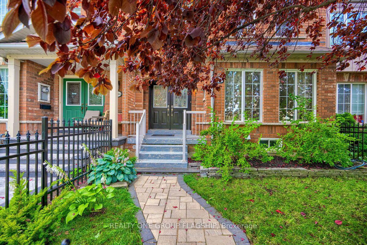 5846 Tenth Line W — photo 1