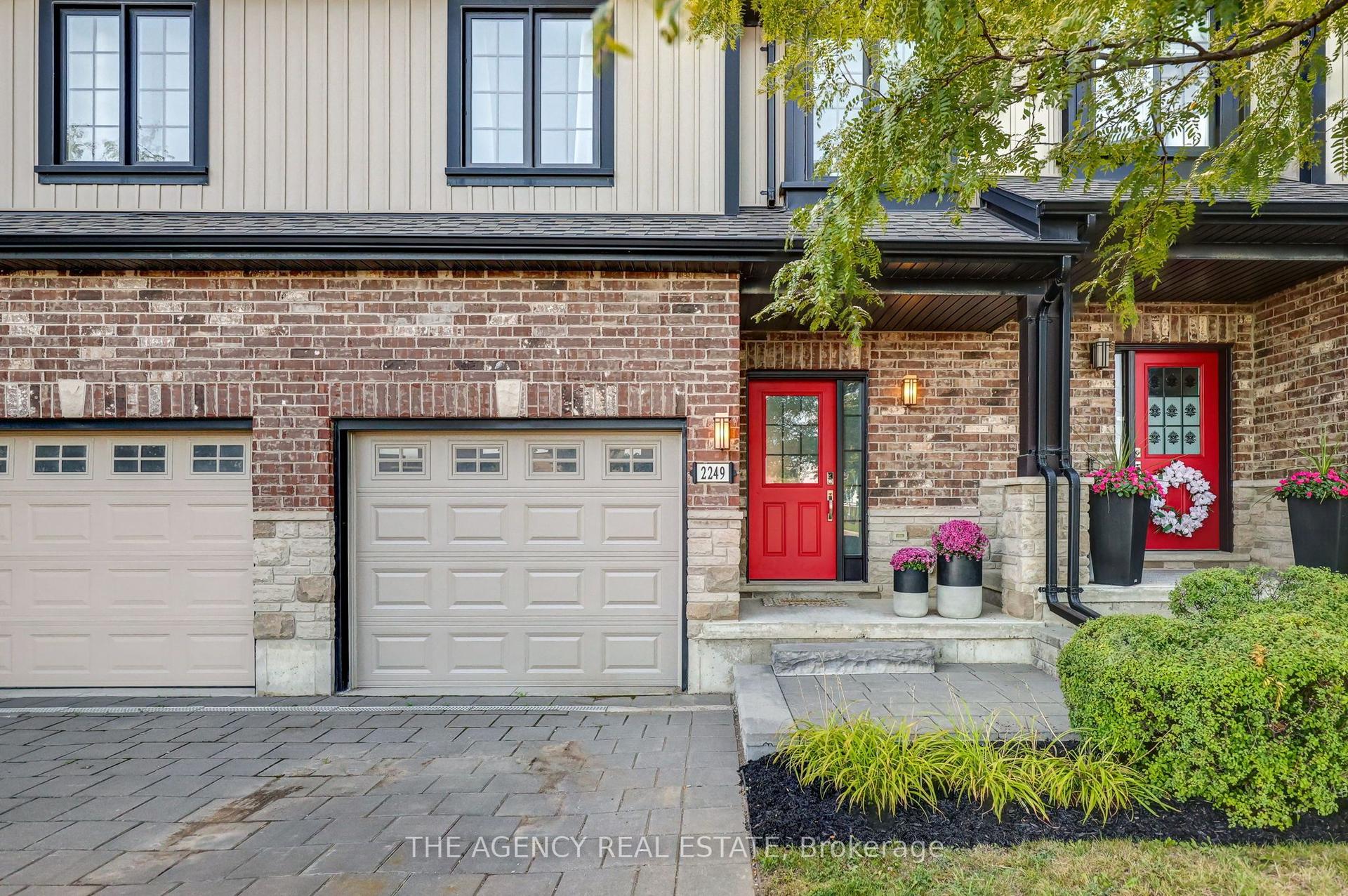 2249 Blackwater Road, London North — Condo Town for sale, photo 1