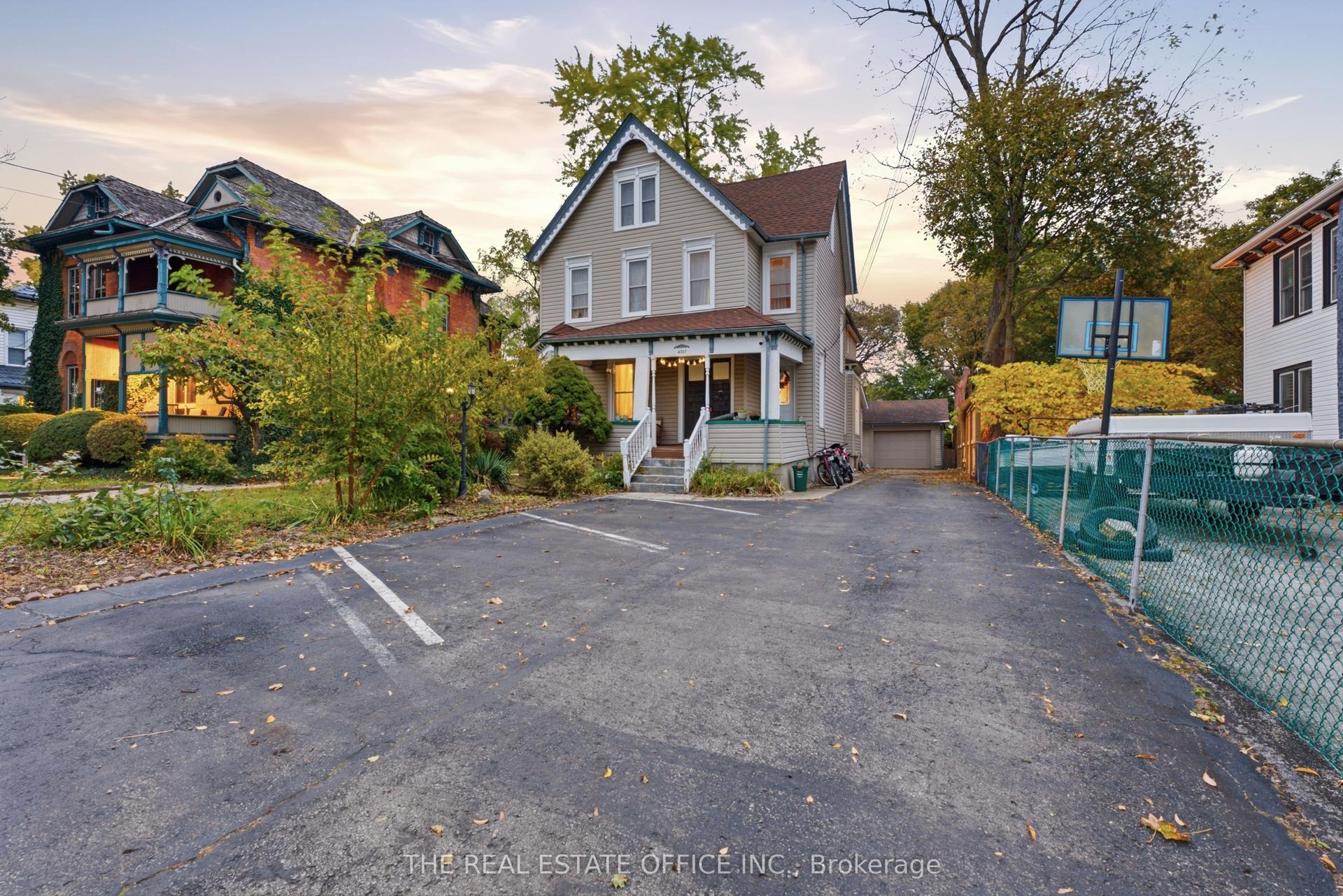 4327 Simcoe Street, Niagara Falls — Detached for sale, photo 1