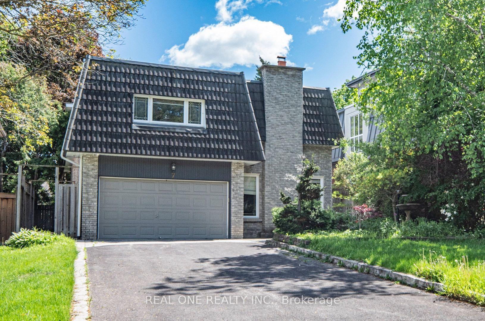 7 Hagerman Boulevard — photo 1
