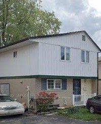 13 Greenhills Square — photo 1