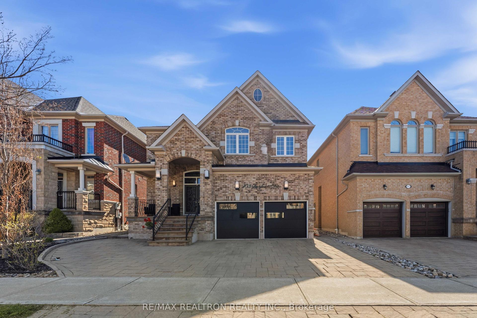 103 Sir Stevens Drive — photo 1